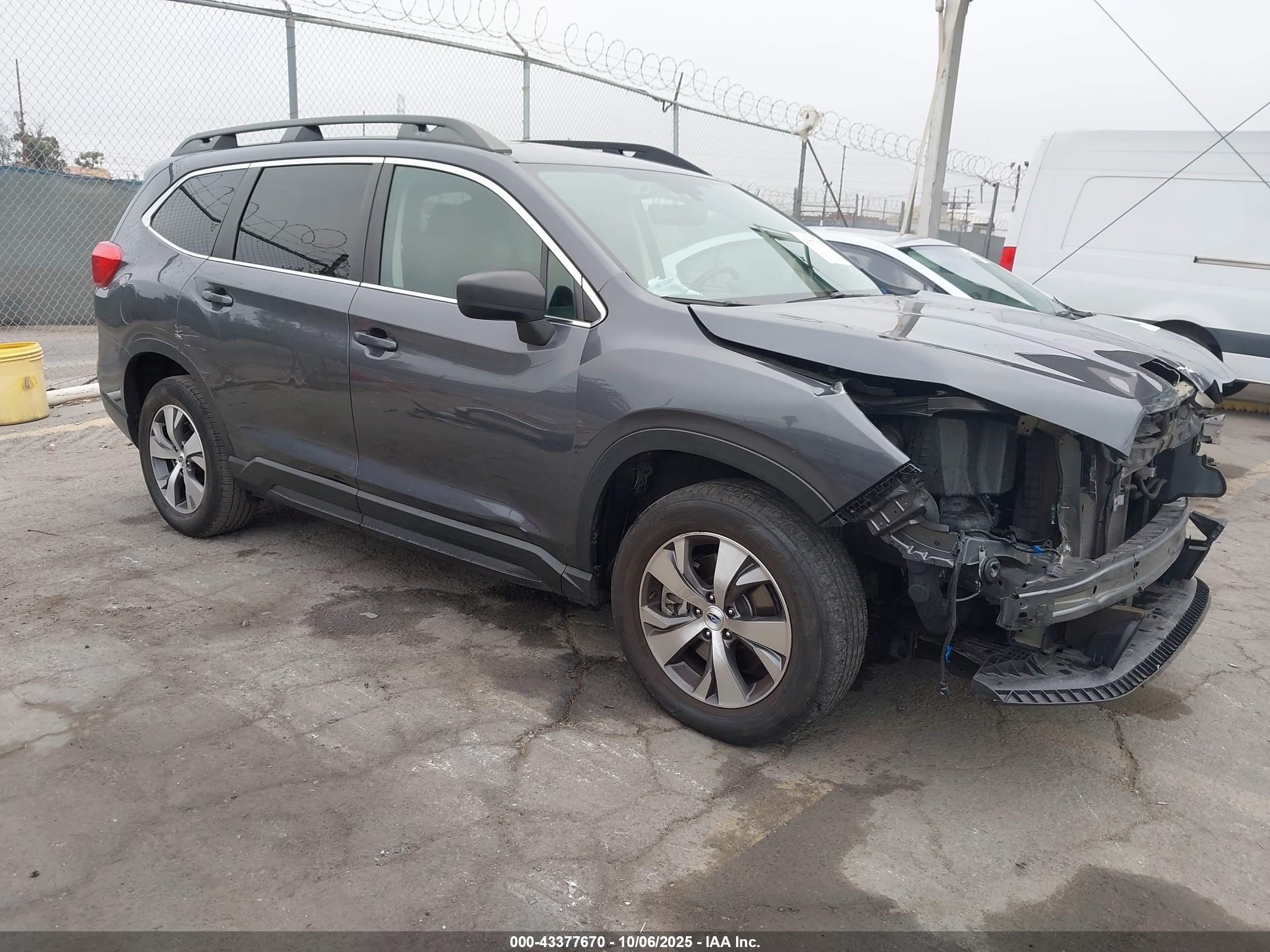 2021 Subaru Ascent Premium Gray vin: 4S4WMAFD9M3440488