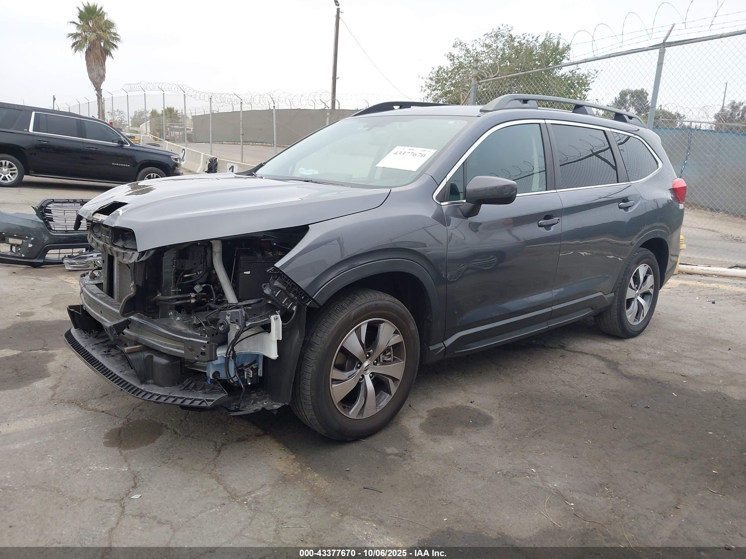 2021 Subaru Ascent Premium Серый vin: 4S4WMAFD9M3440488