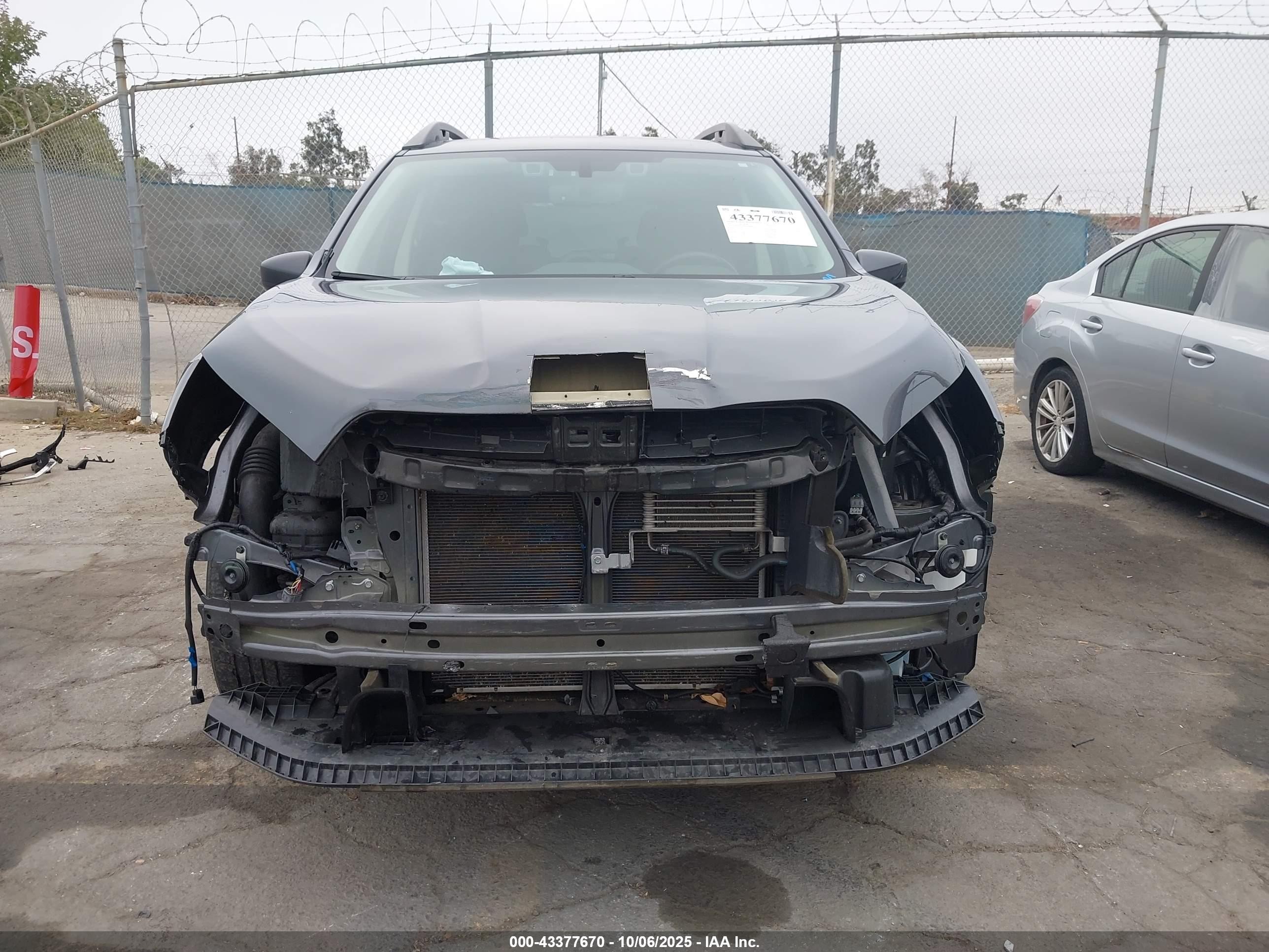 2021 Subaru Ascent Premium Серый vin: 4S4WMAFD9M3440488
