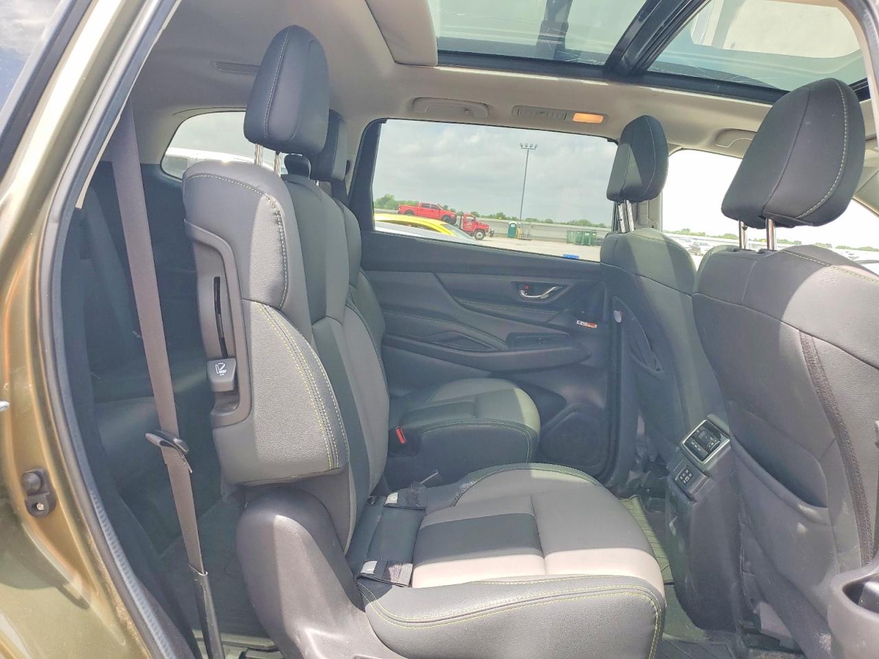 2024 Subaru Ascent Onyx Edition Green vin: 4S4WMAHD3R3402985