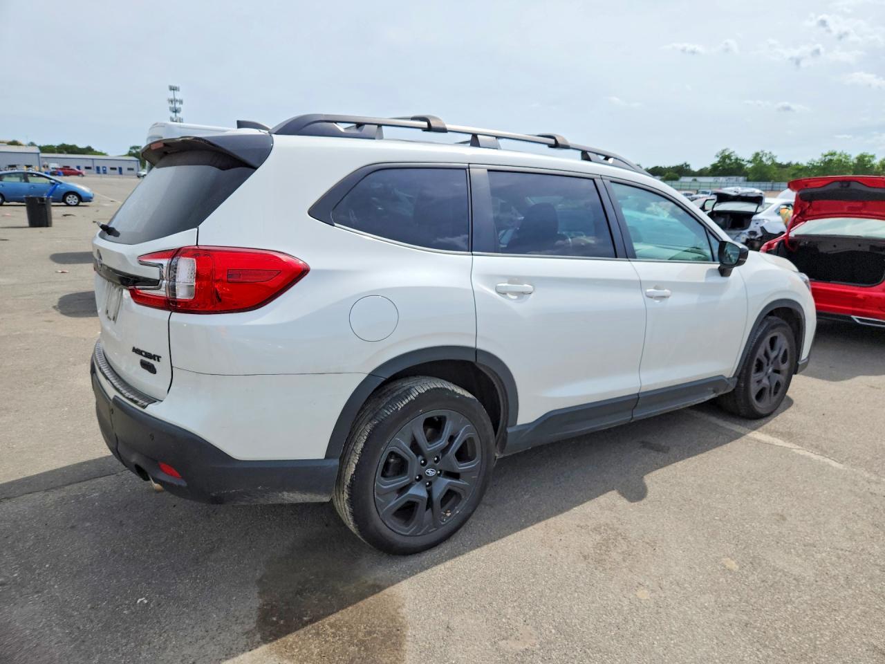 2024 Subaru Ascent Onyx Edition White vin: 4S4WMAHD4R3412747