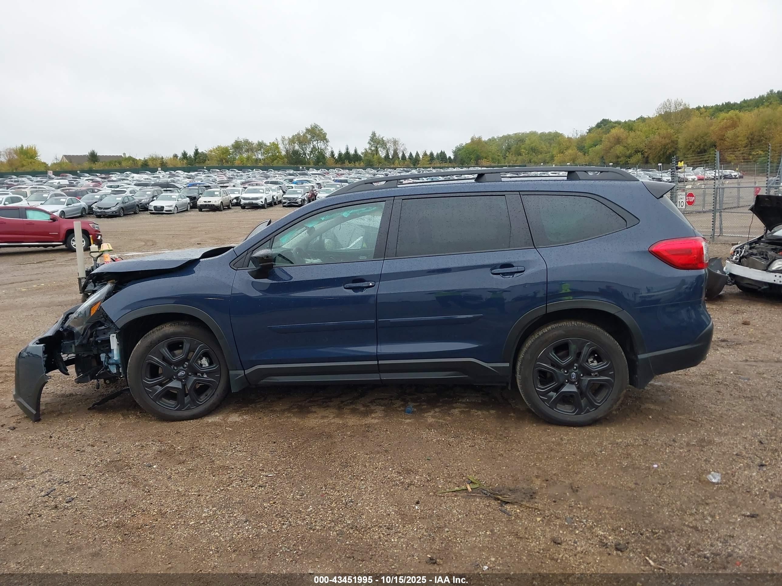 2024 Subaru Ascent Onyx Edition 7-passenger Синий vin: 4S4WMAHD8R3462745