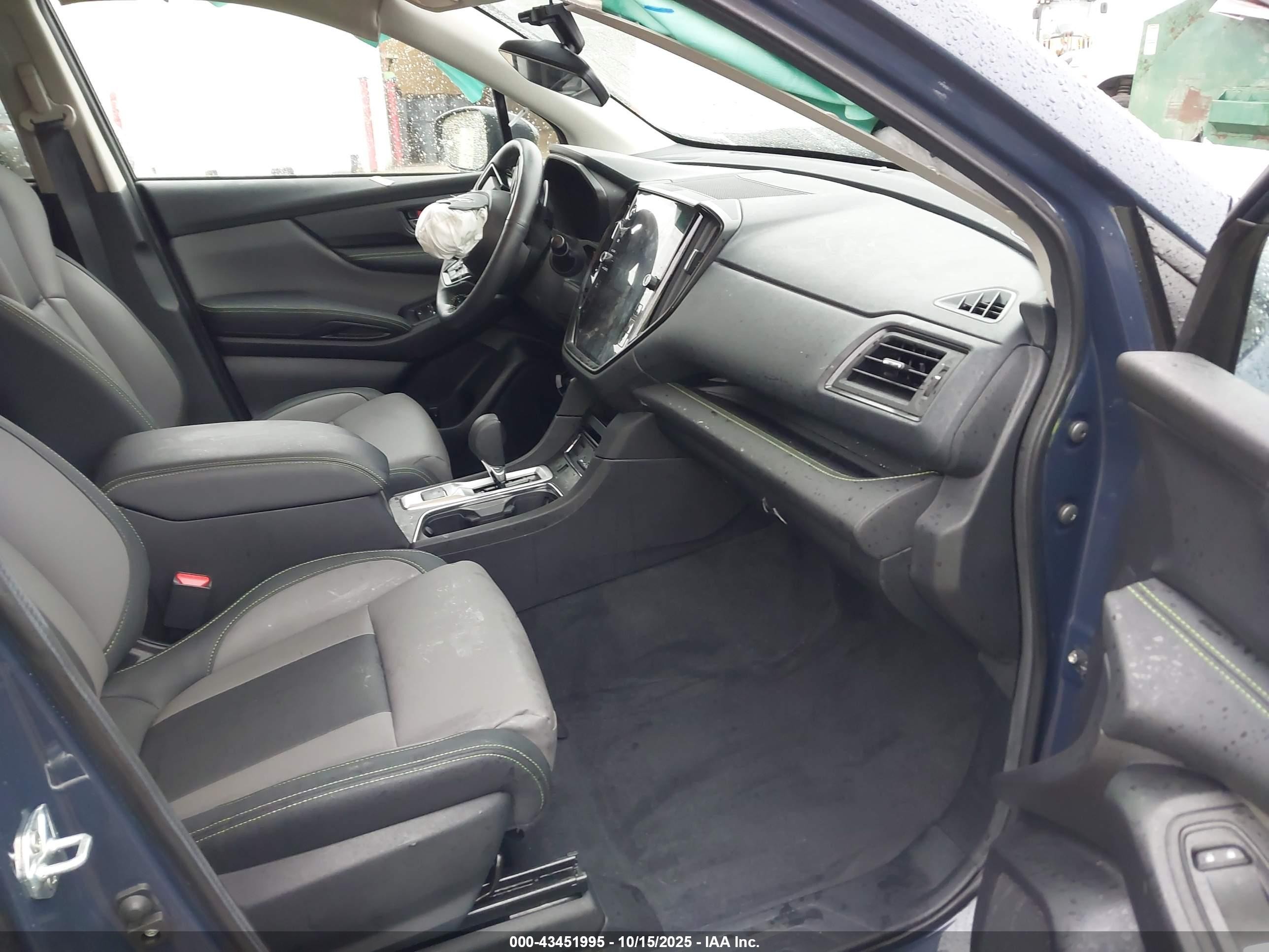 2024 Subaru Ascent Onyx Edition 7-passenger Синий vin: 4S4WMAHD8R3462745