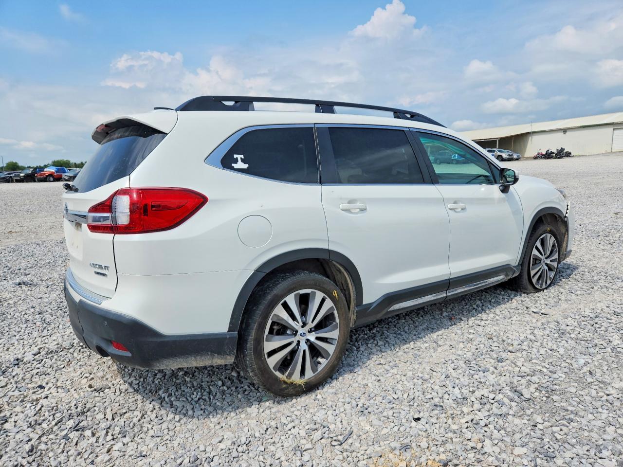2019 Subaru Ascent Limited Белый vin: 4S4WMAJD1K3464465