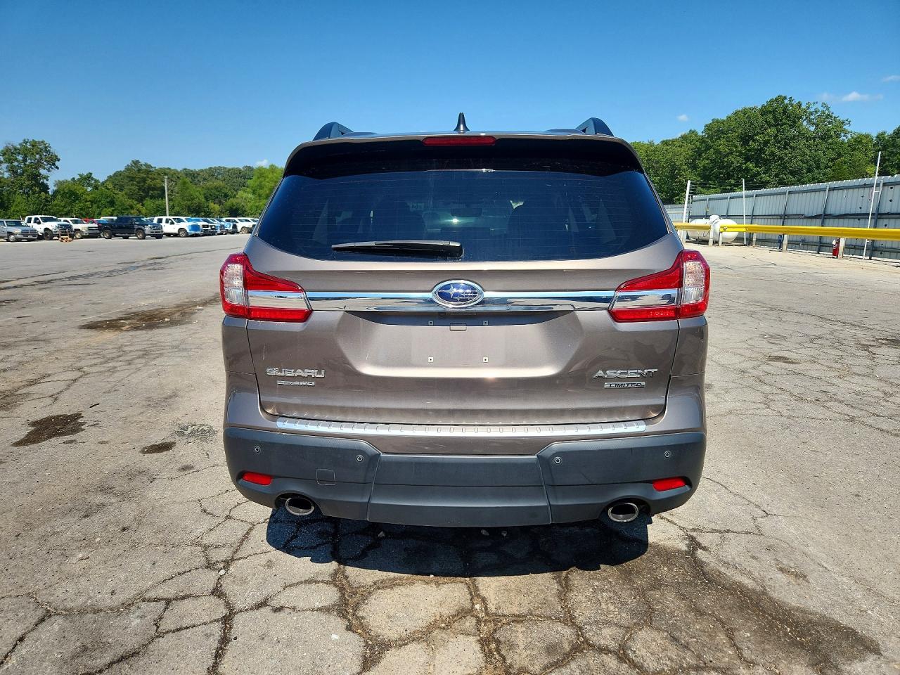 2021 Subaru Ascent Limited Gold vin: 4S4WMAJD1M3409792