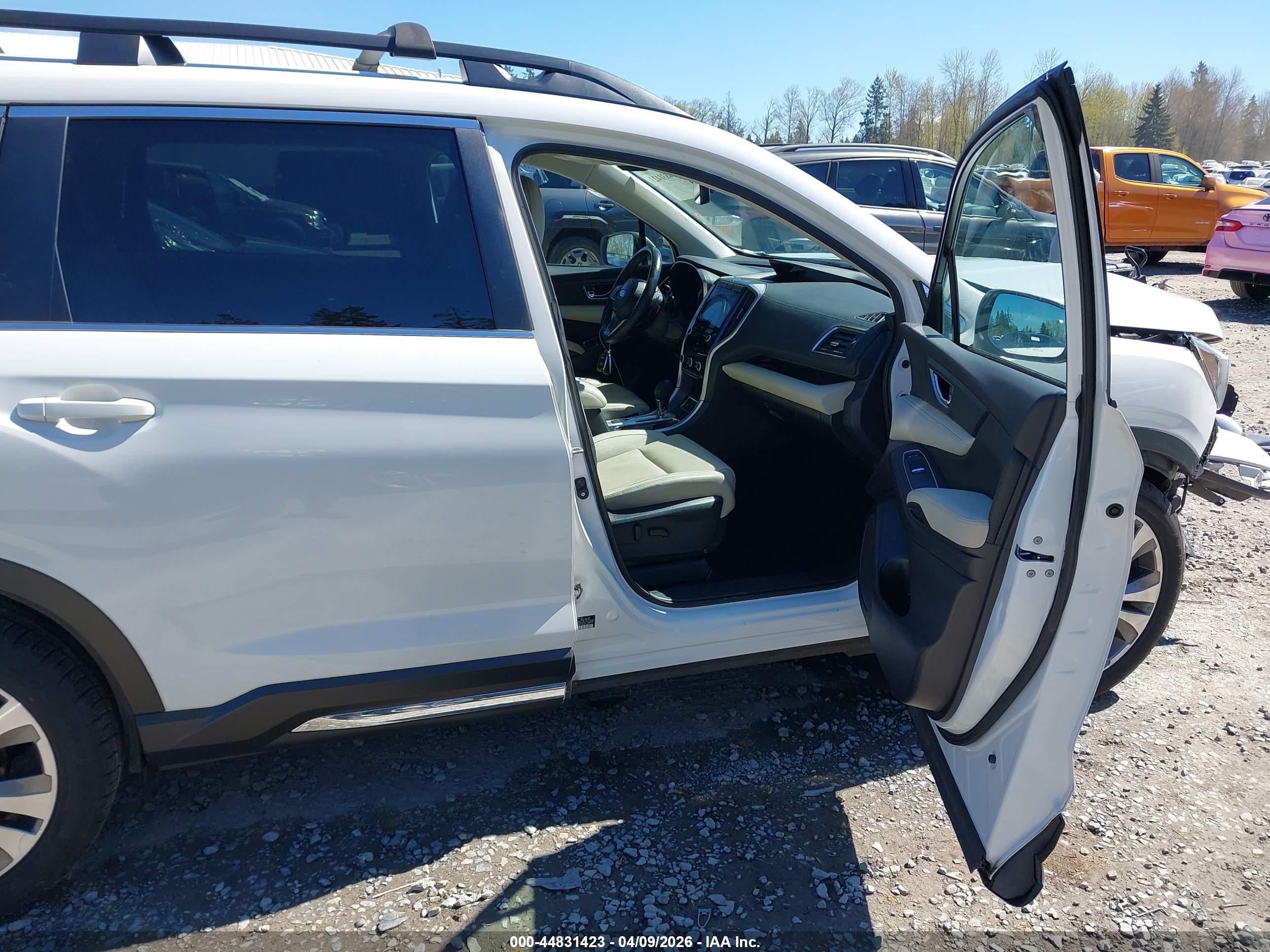 2019 Subaru Ascent Limited White vin: 4S4WMAJD3K3450843