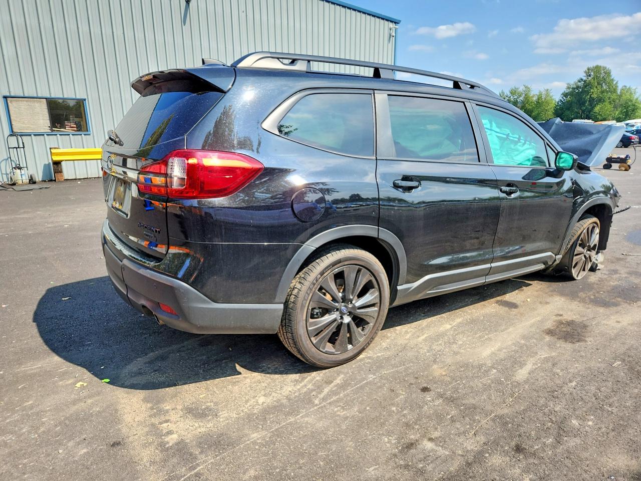 2022 Subaru Ascent Onyx Edition Black vin: 4S4WMAJD5N3428587
