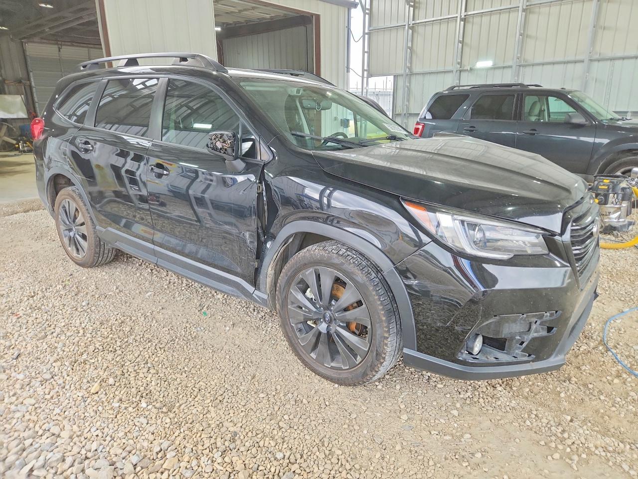 2022 Subaru Ascent Onyx Edition Black vin: 4S4WMAJD8N3464984