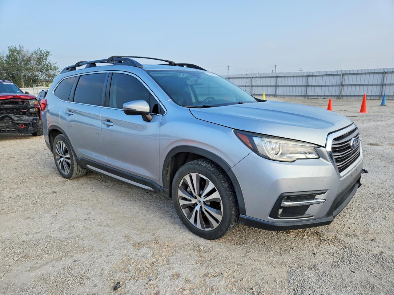2019 Subaru Ascent Limited Silver vin: 4S4WMAJDXK3458955