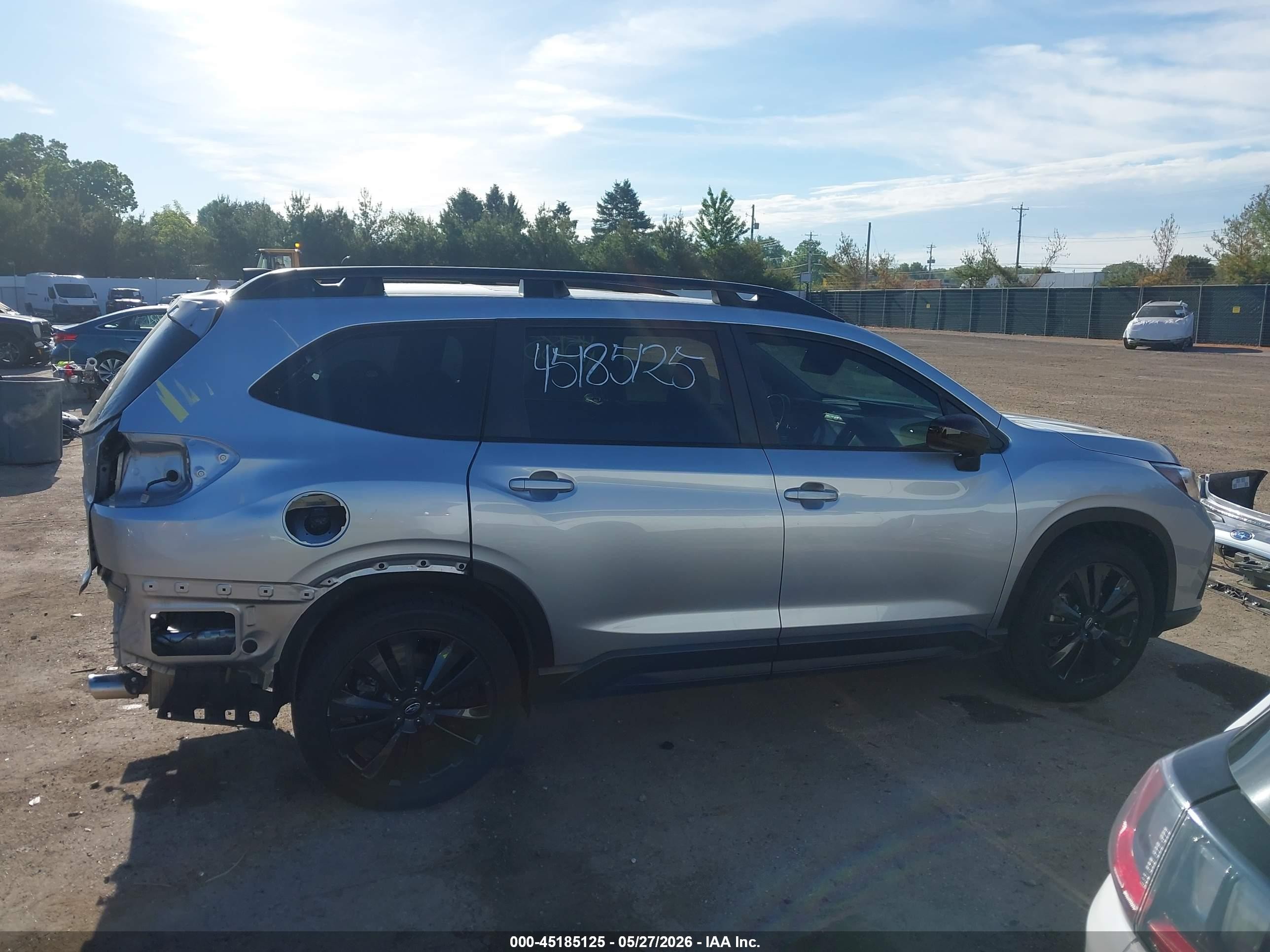 2022 Subaru Ascent Onyx Edition Silver vin: 4S4WMAJDXN3471841