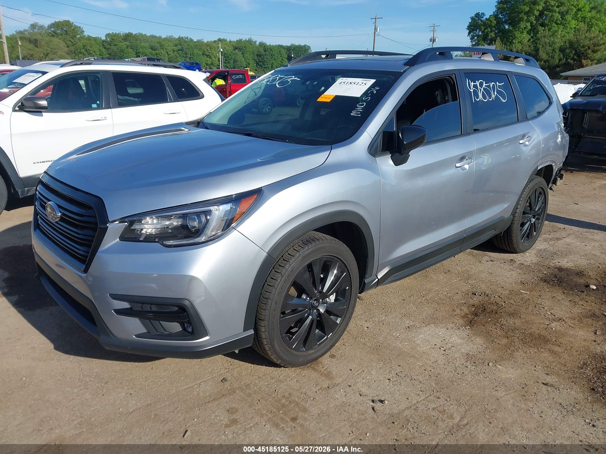 2022 Subaru Ascent Onyx Edition Silver vin: 4S4WMAJDXN3471841