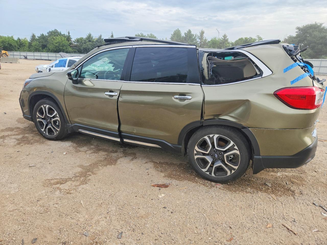 2026 Subaru Ascent Touring Green vin: 4S4WMAKD0T3414298