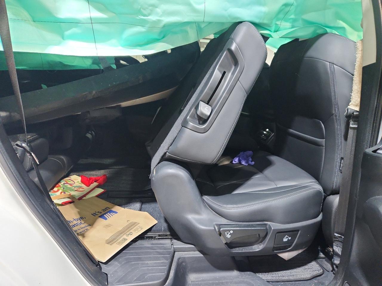 2021 Subaru Ascent Limited White vin: 4S4WMALD6M3429033