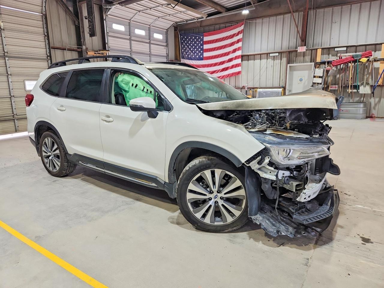 2021 Subaru Ascent Limited White vin: 4S4WMALD6M3429033