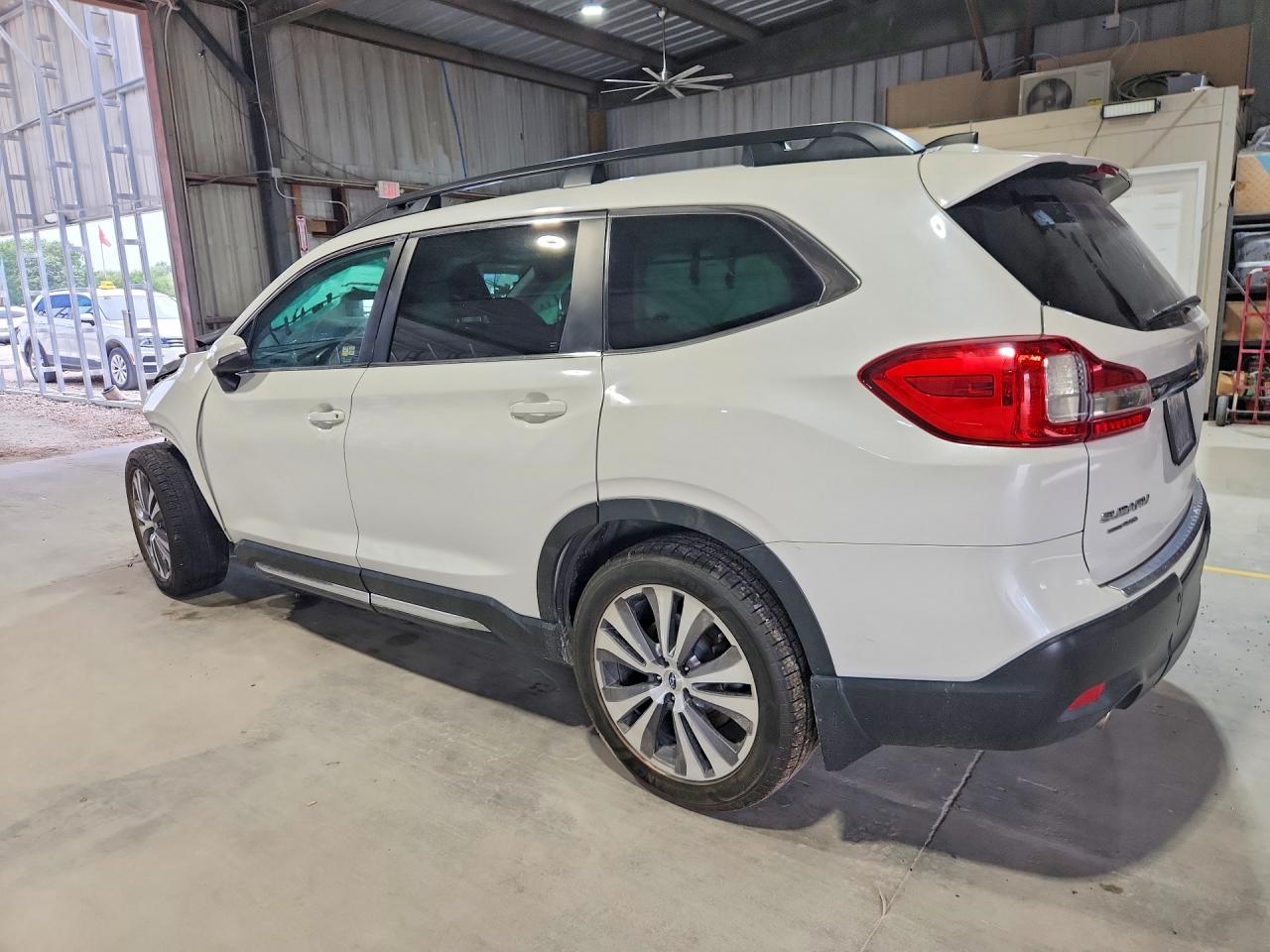 2021 Subaru Ascent Limited White vin: 4S4WMALD6M3429033