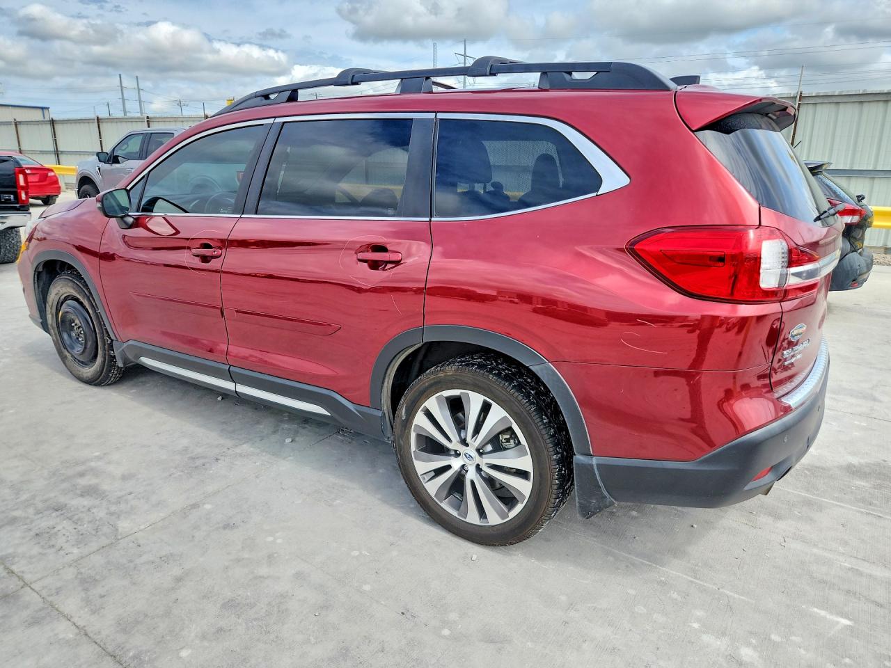 2020 Subaru Ascent Limited Maroon vin: 4S4WMAMD2L3404451
