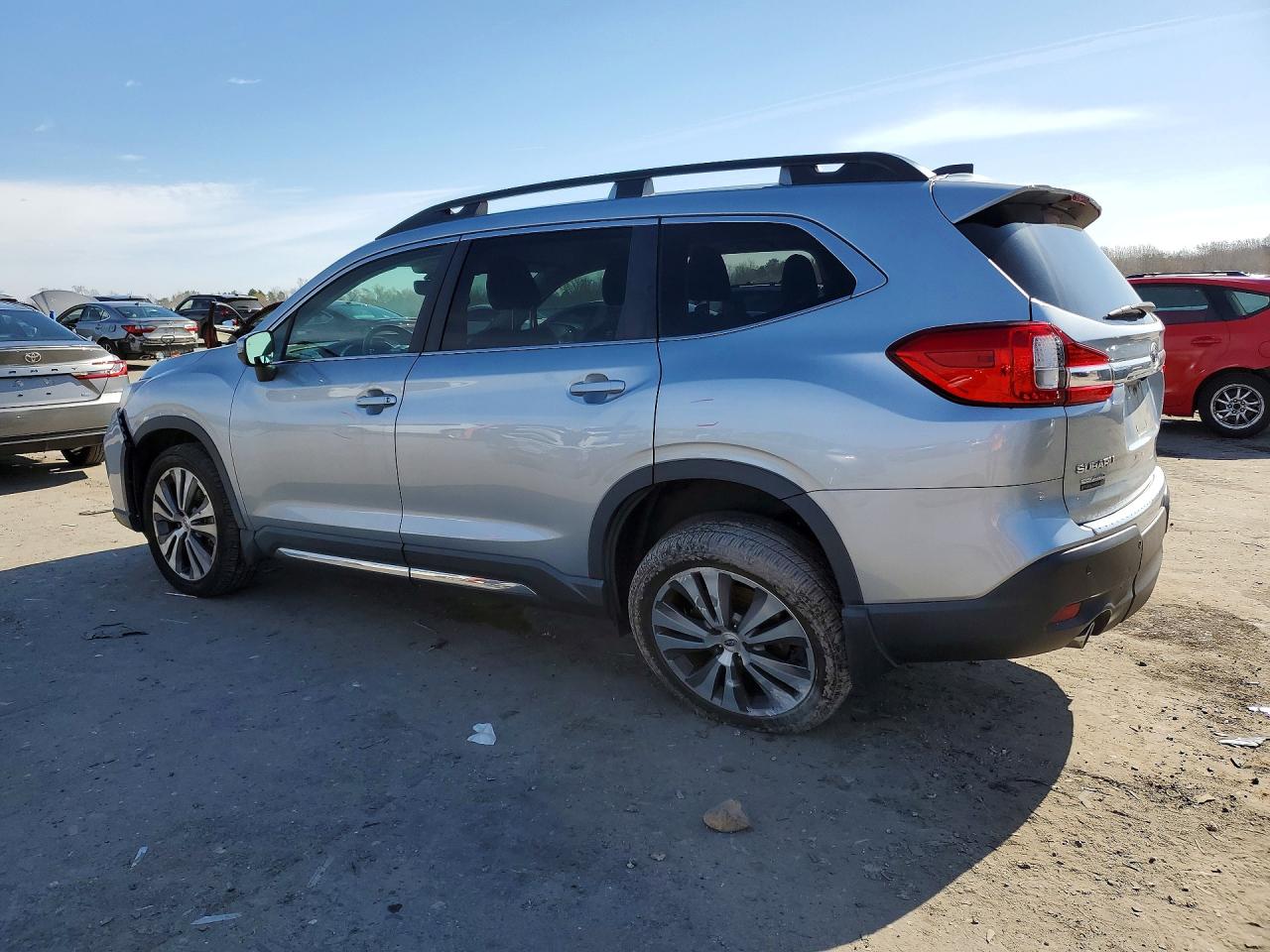 2020 Subaru Ascent Limited Silver vin: 4S4WMAMD9L3480409