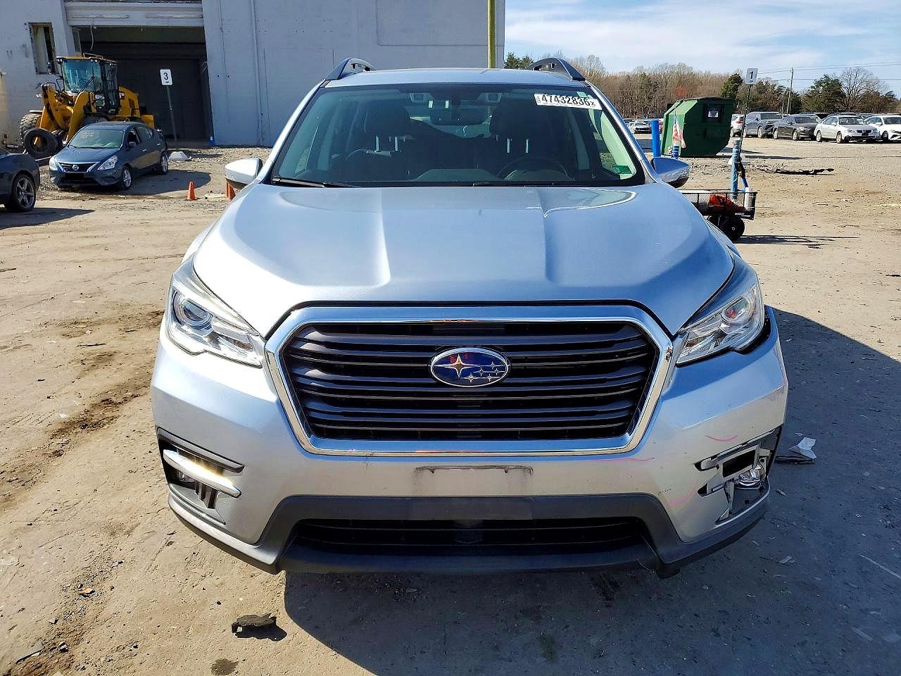 2020 Subaru Ascent Limited Silver vin: 4S4WMAMD9L3480409