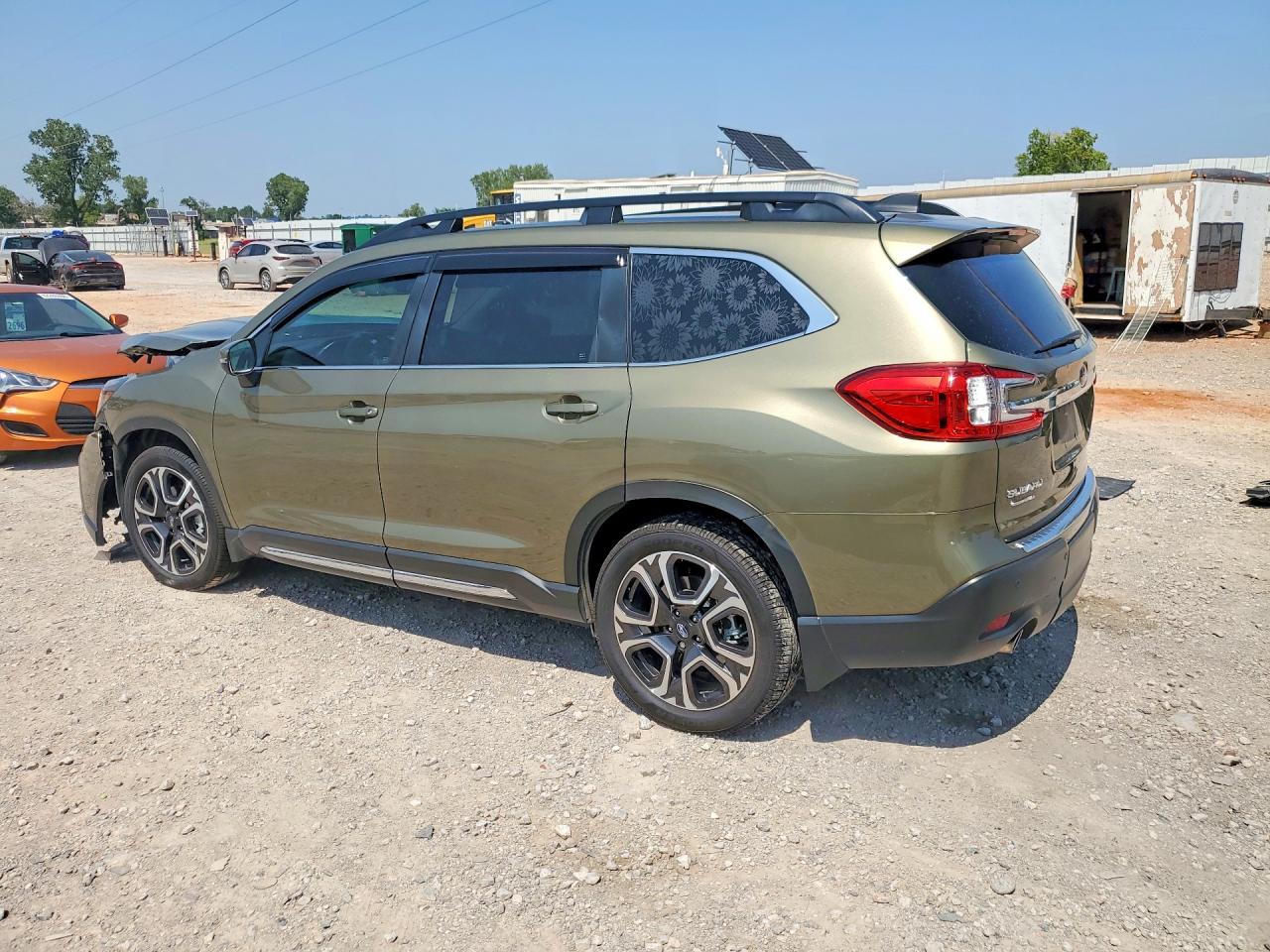 2023 Subaru Ascent Limited Gold vin: 4S4WMAND2P3413168