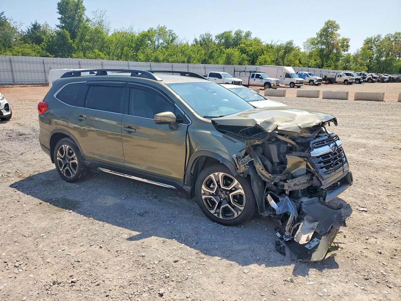 2023 Subaru Ascent Limited Gold vin: 4S4WMAND2P3413168