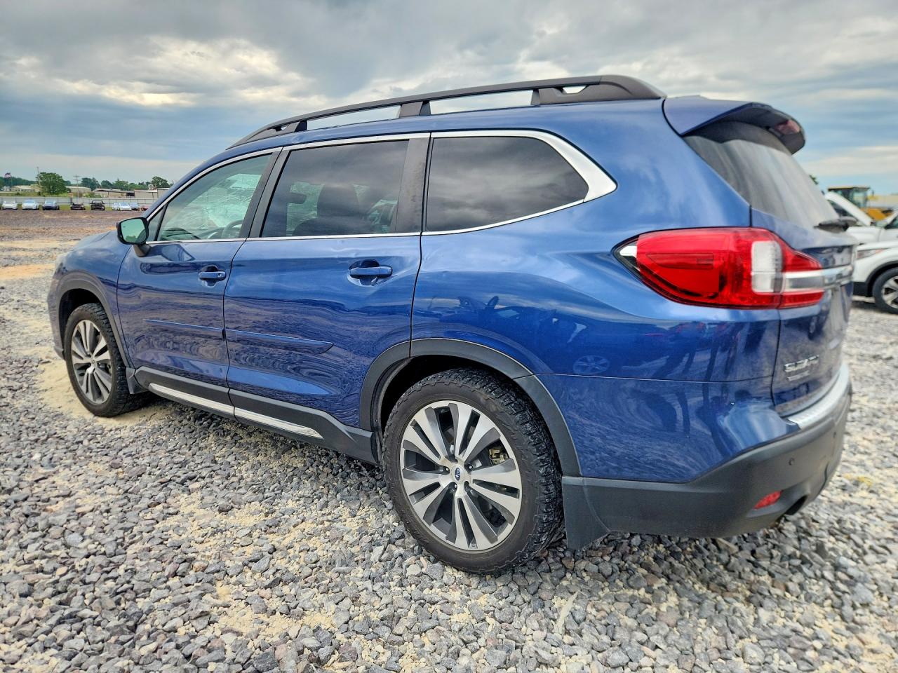 2020 Subaru Ascent Limited Blue vin: 4S4WMAPD4L3450021