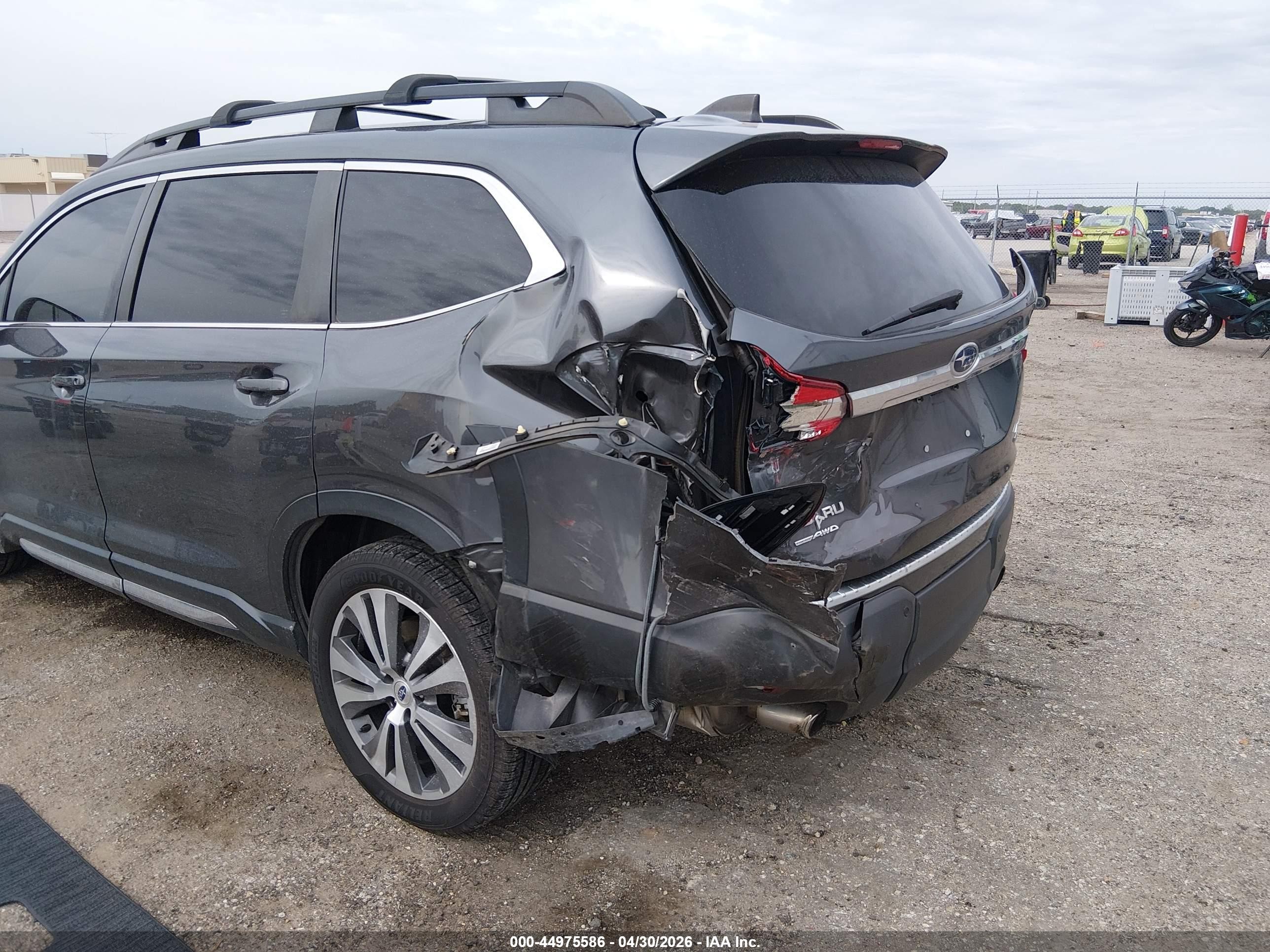 2019 Subaru Ascent Limited Gray vin: 4S4WMAPD5K3476514