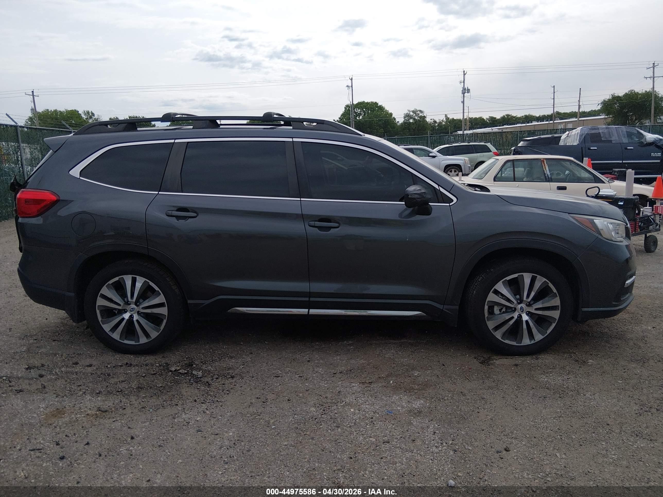 2019 Subaru Ascent Limited Gray vin: 4S4WMAPD5K3476514