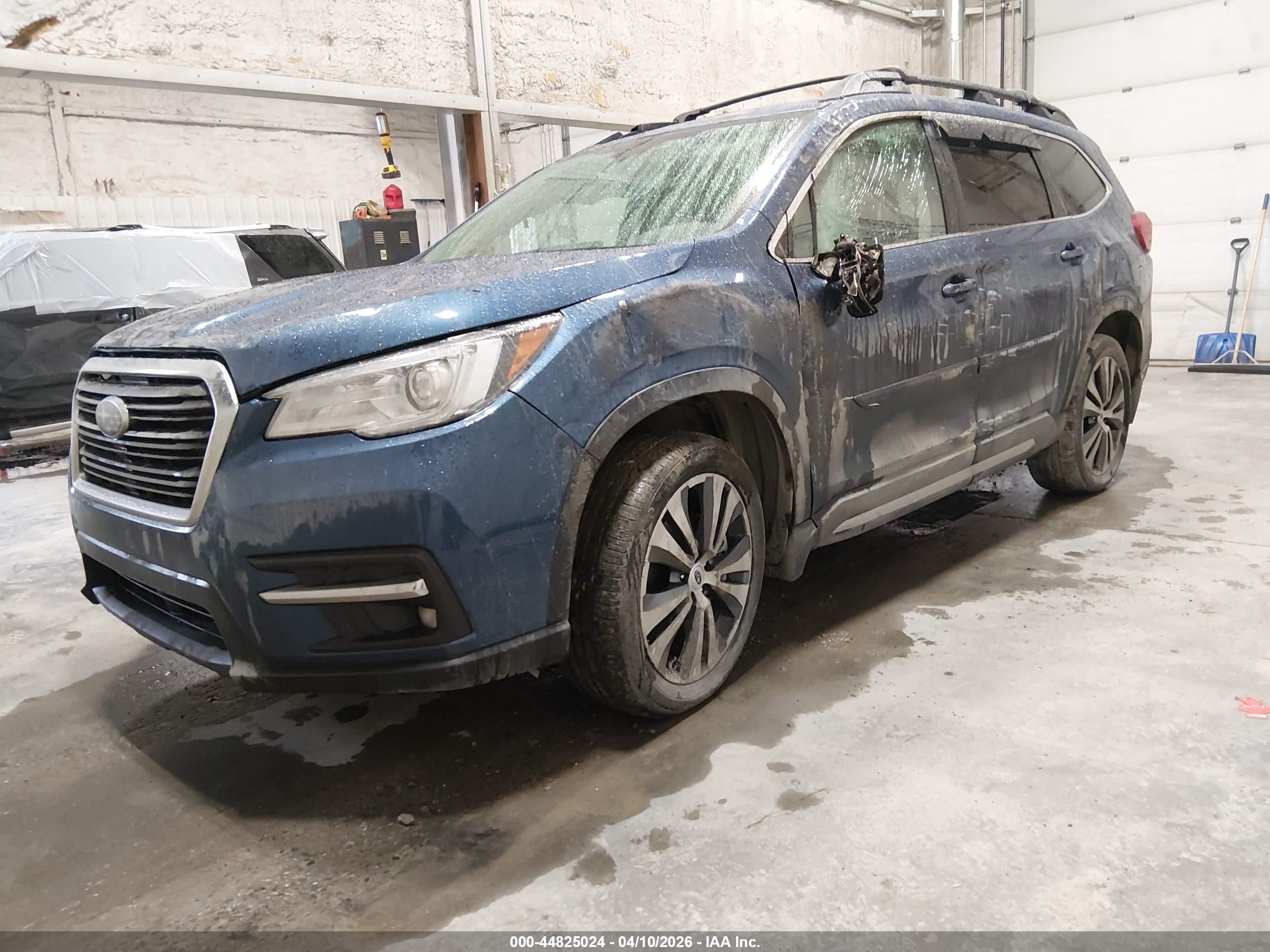 2022 Subaru Ascent Limited Blue vin: 4S4WMAPD7N3463414