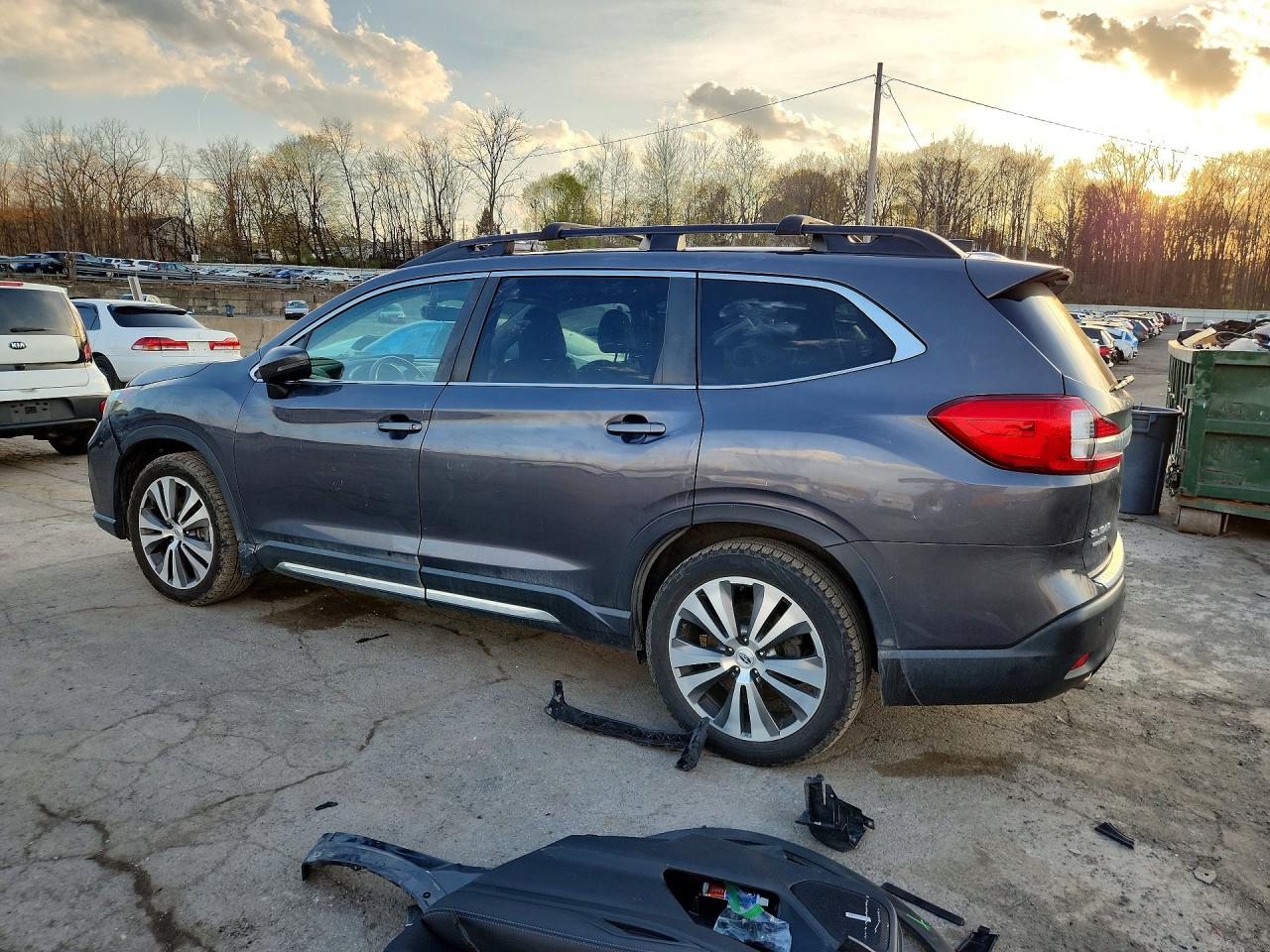 2020 Subaru Ascent Limited Gray vin: 4S4WMAPD8L3402456