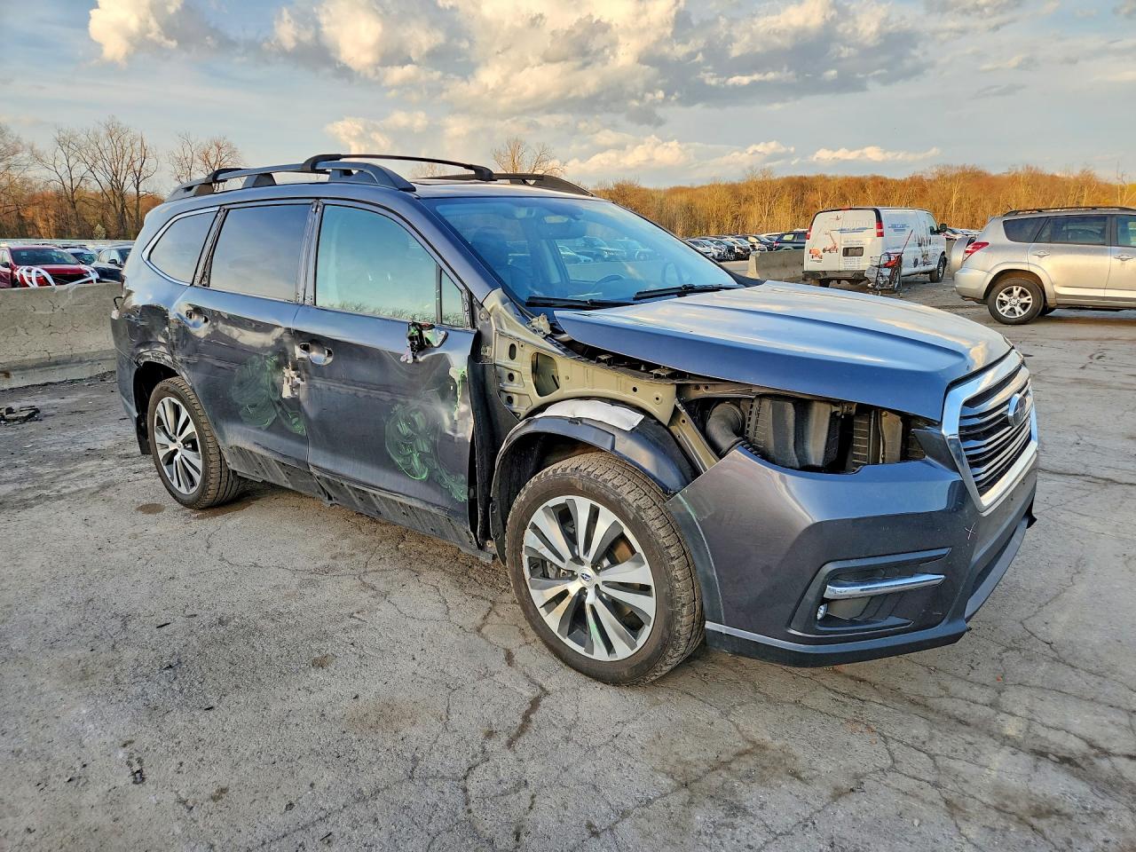 2020 Subaru Ascent Limited Gray vin: 4S4WMAPD8L3402456