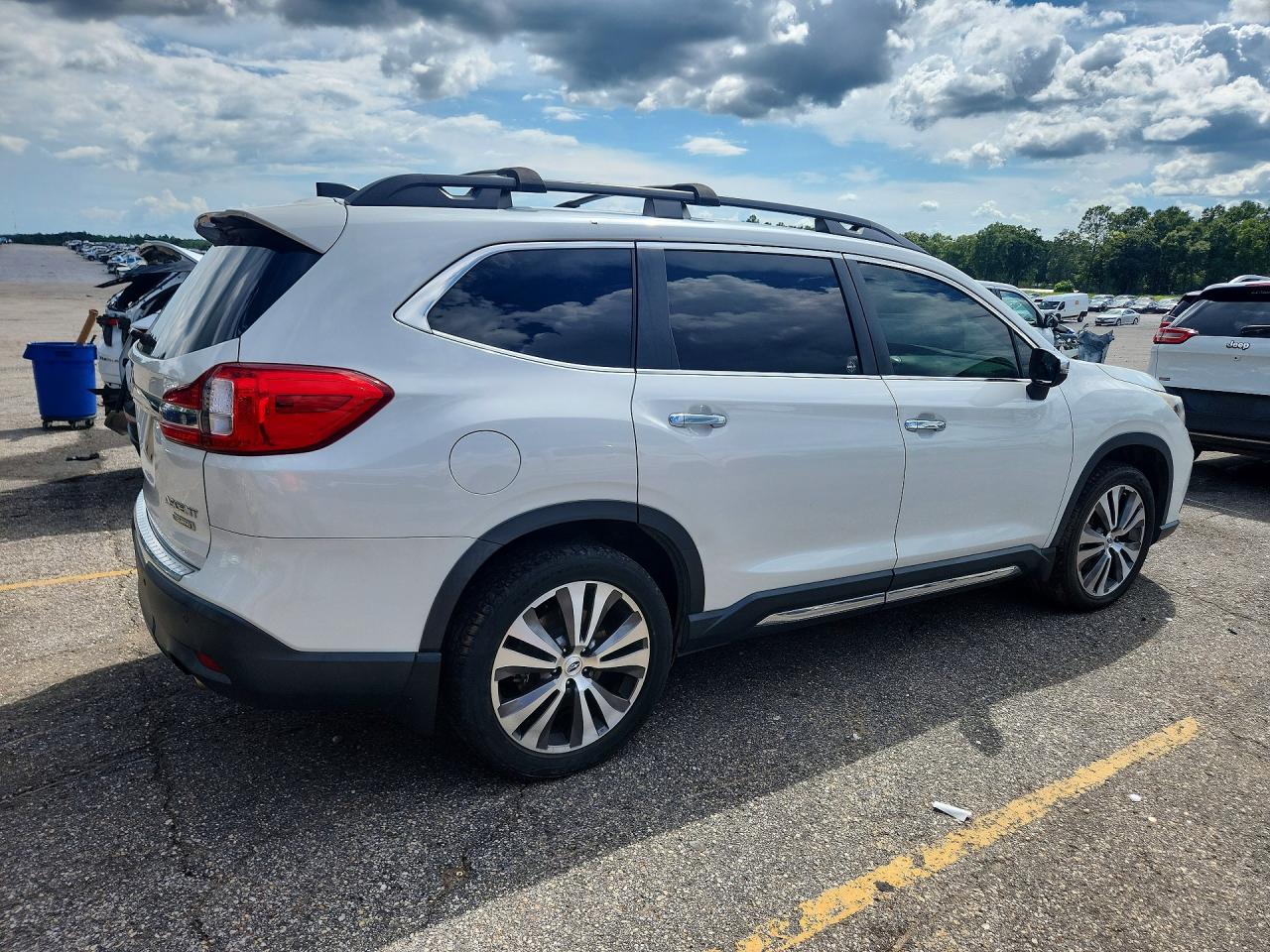 2019 Subaru Ascent Touring White vin: 4S4WMARD1K3439893