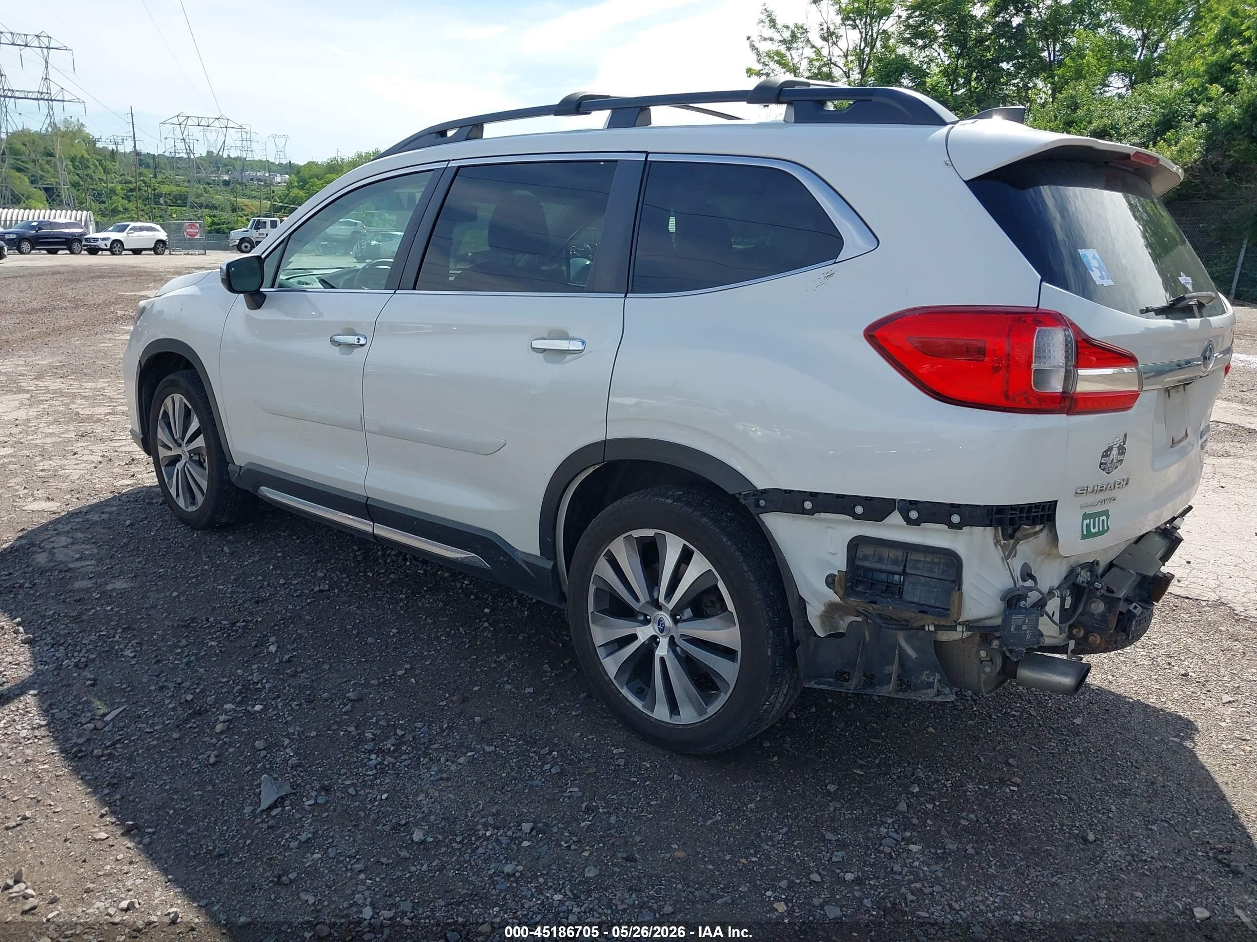 2019 Subaru Ascent Touring White vin: 4S4WMARD2K3435612