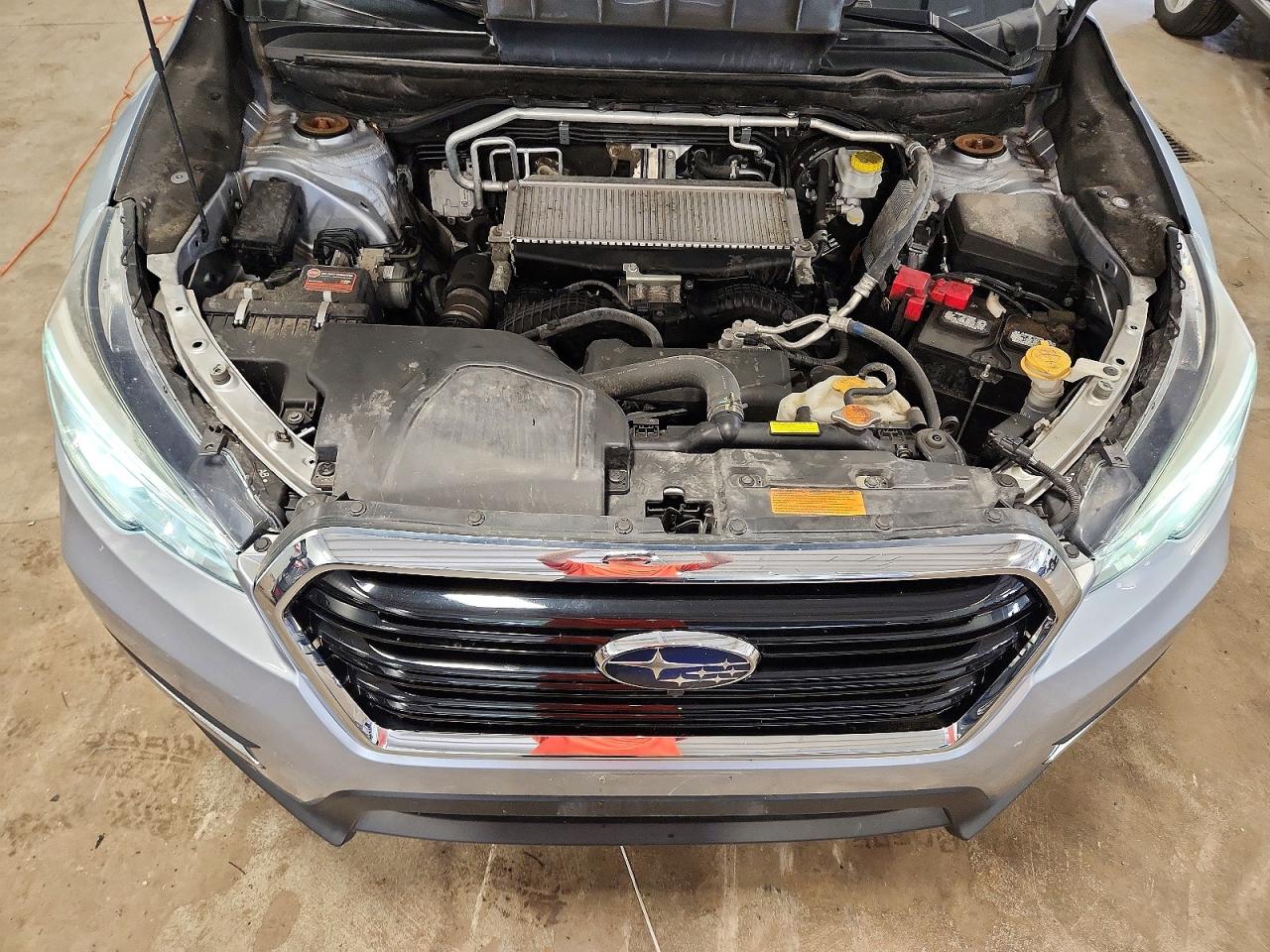 2021 Subaru Ascent Touring Silver vin: 4S4WMARD5M3442475