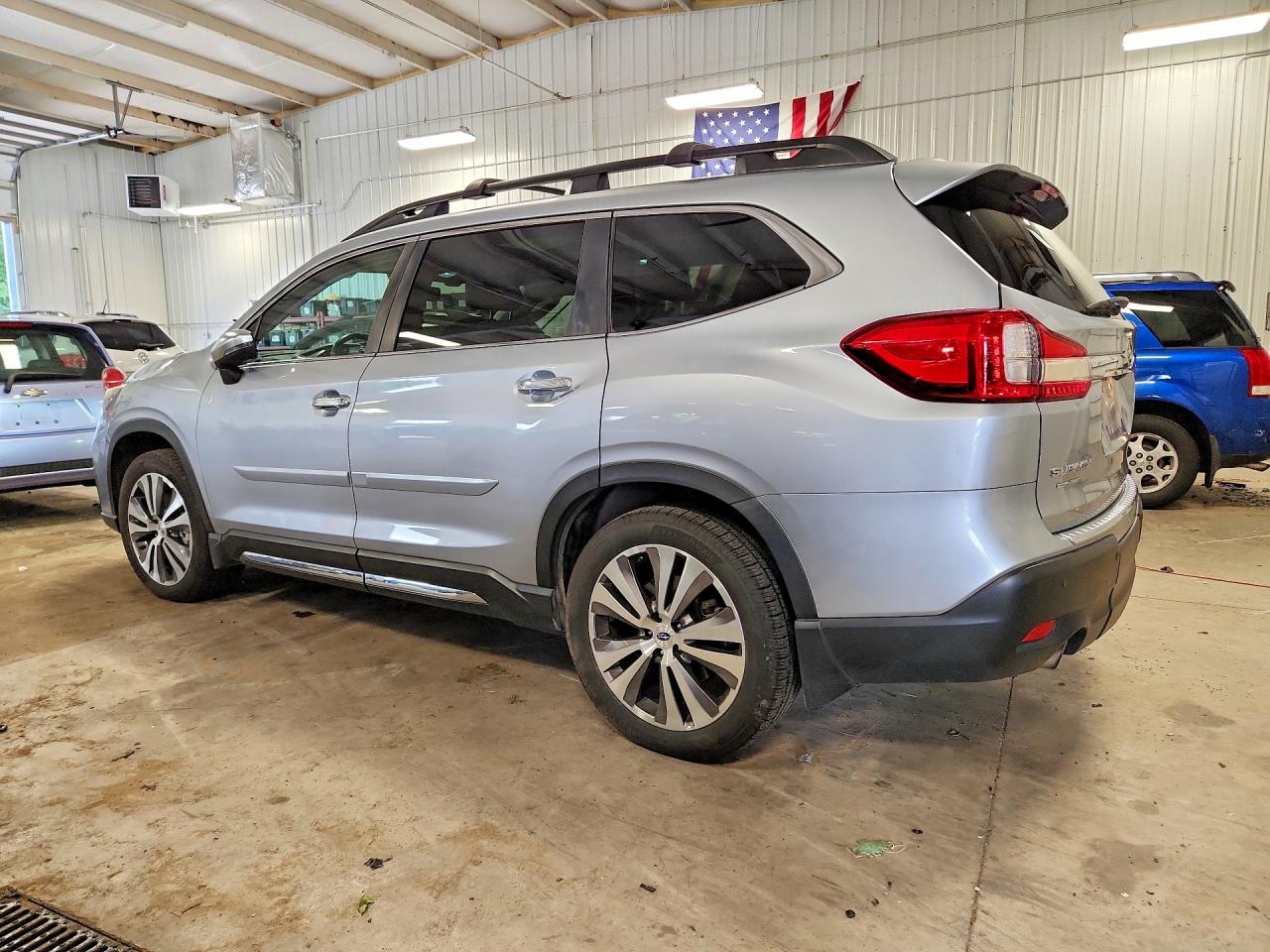 2021 Subaru Ascent Touring Silver vin: 4S4WMARD5M3442475