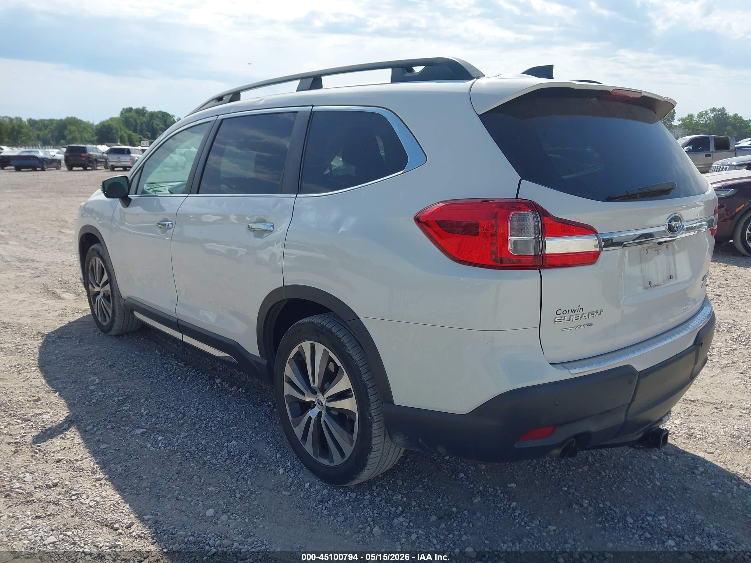 2019 Subaru Ascent Touring White vin: 4S4WMARD6K3420322