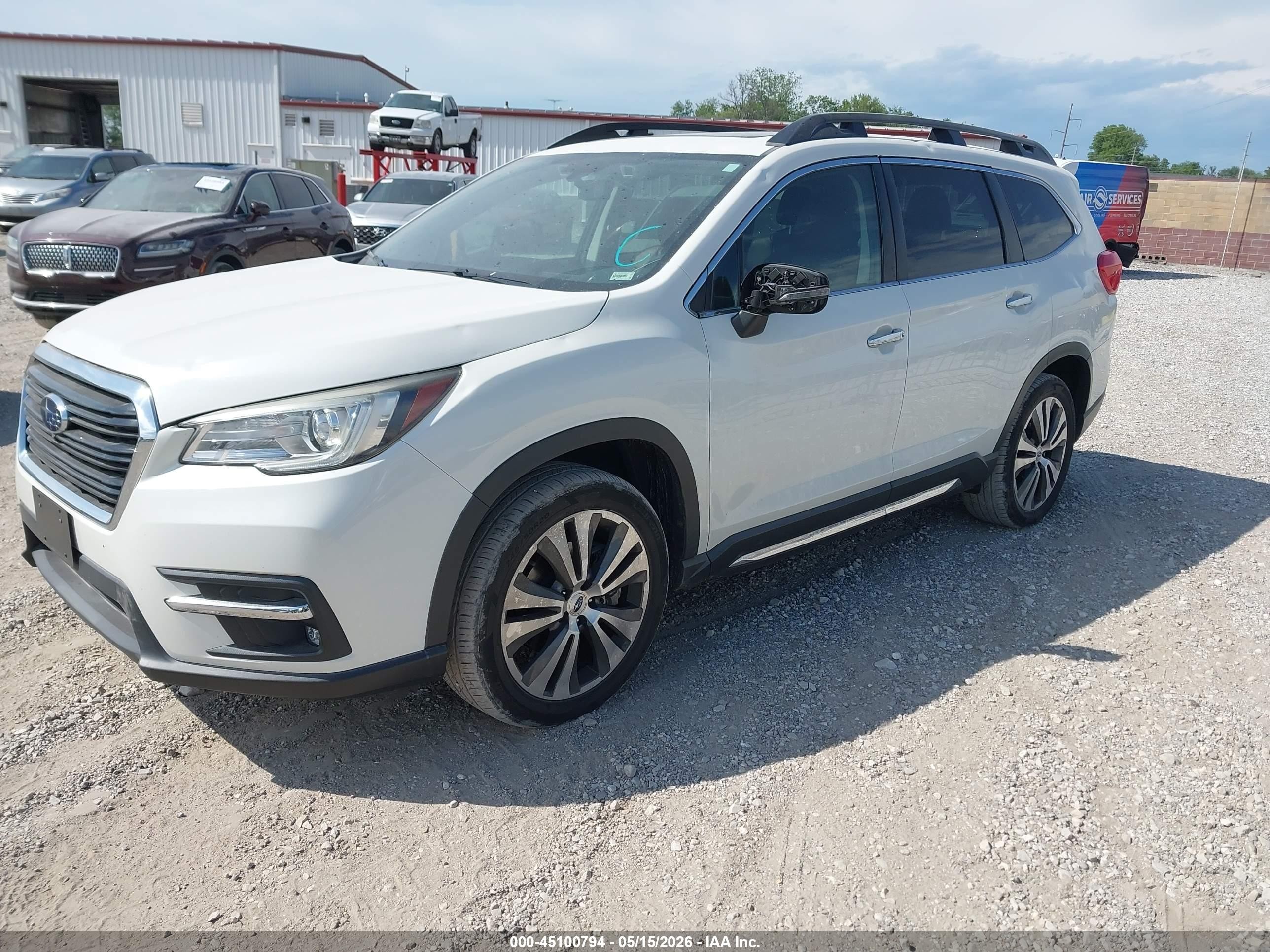 2019 Subaru Ascent Touring White vin: 4S4WMARD6K3420322