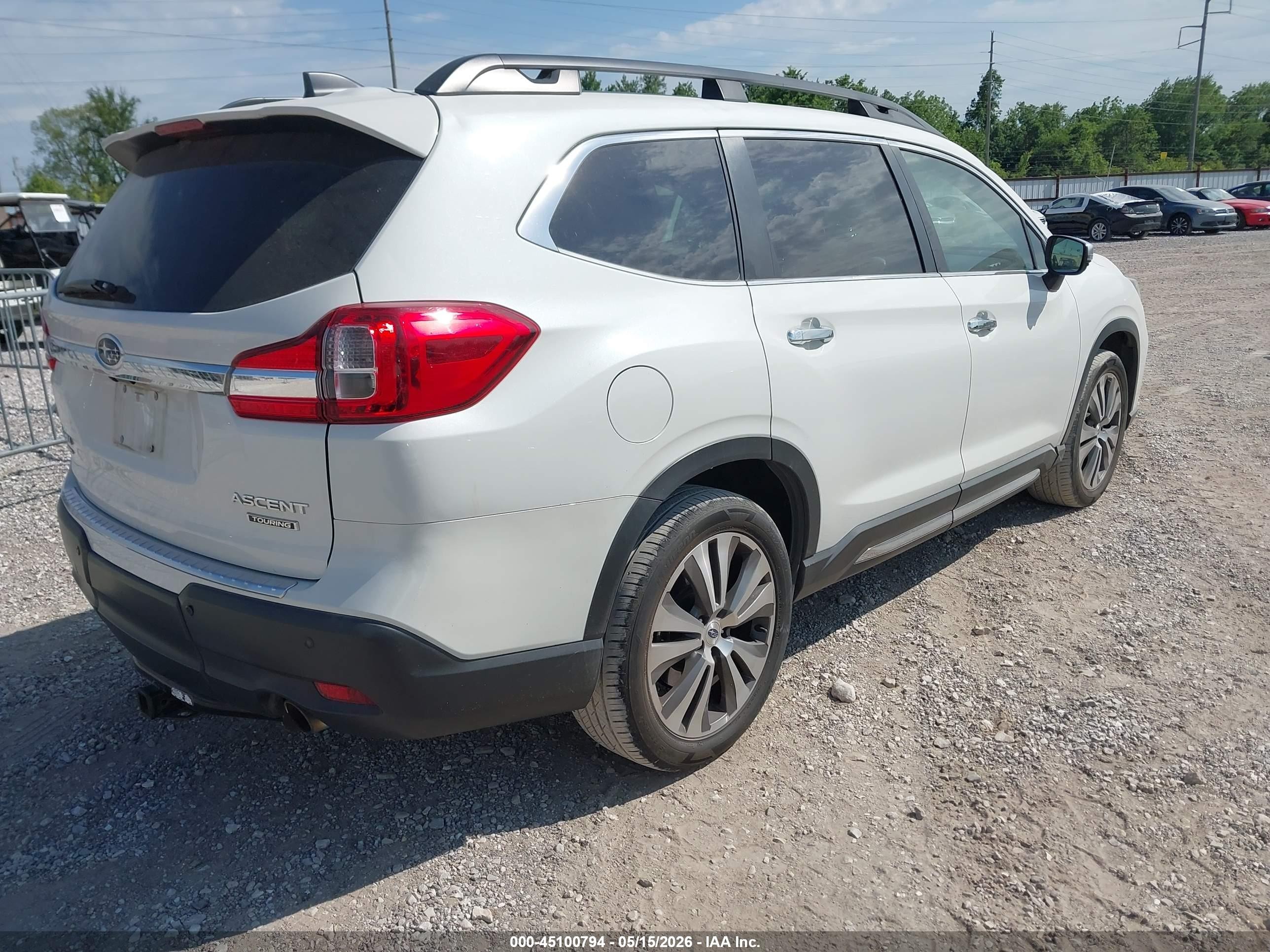 2019 Subaru Ascent Touring White vin: 4S4WMARD6K3420322