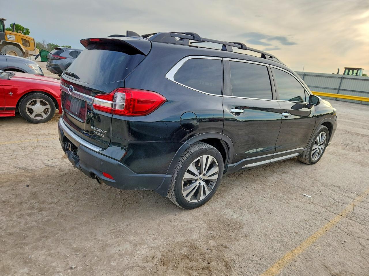 2019 Subaru Ascent Touring Black vin: 4S4WMARD6K3458181