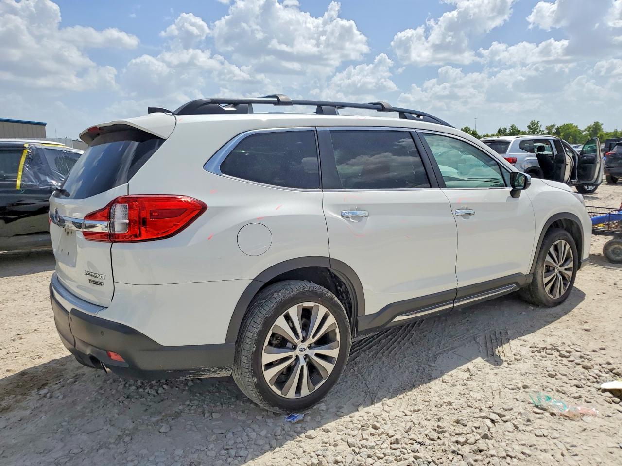 2020 Subaru Ascent Touring Белый vin: 4S4WMARD8L3423997