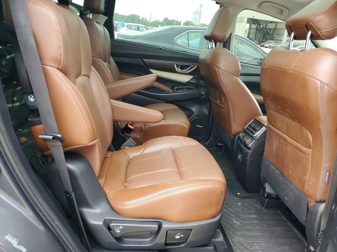 2020 Subaru Ascent Touring Charcoal vin: 4S4WMARDXL3401869