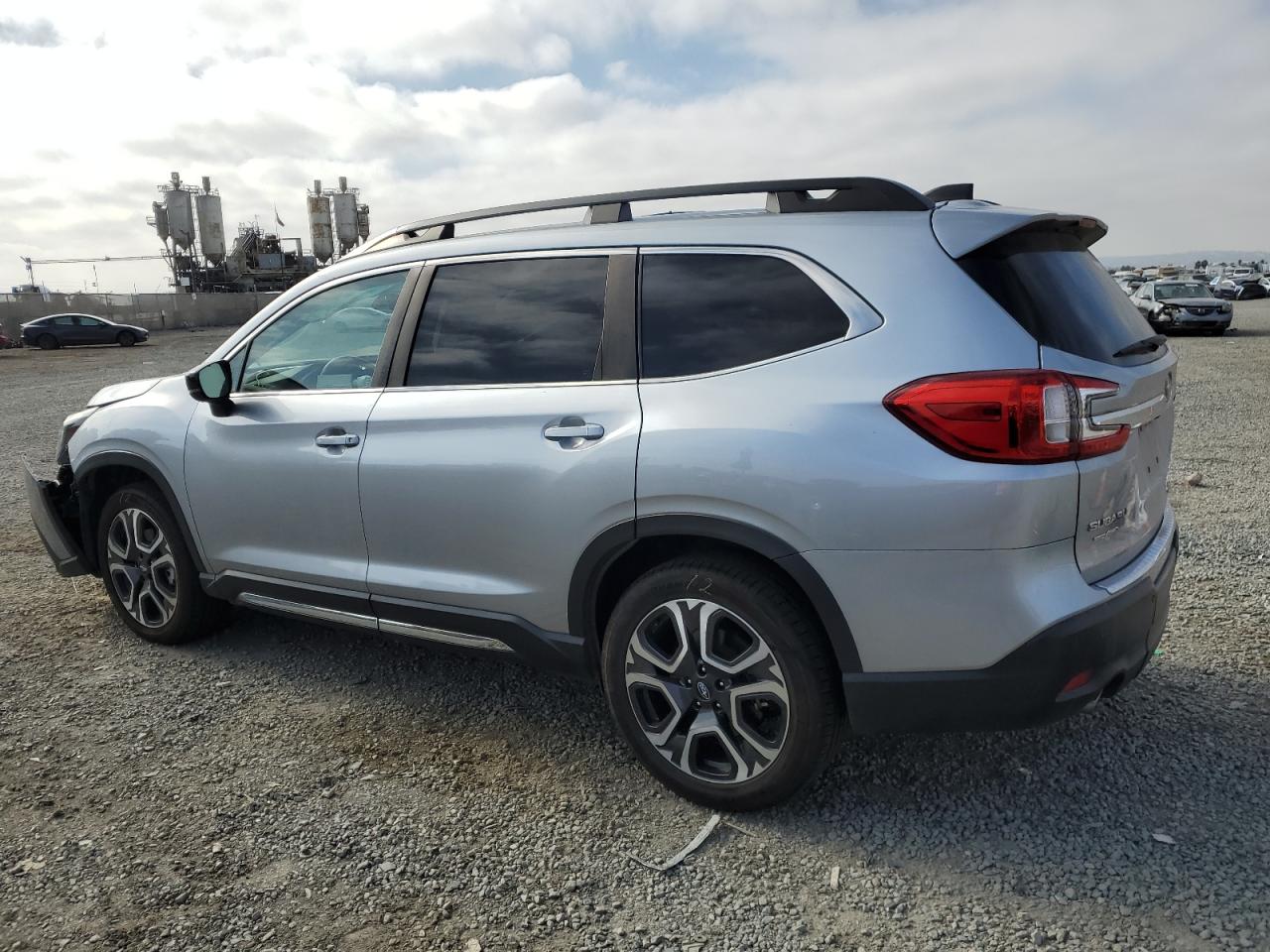 2024 Subaru Ascent Limited Серебряный vin: 4S4WMAUDXR3414363
