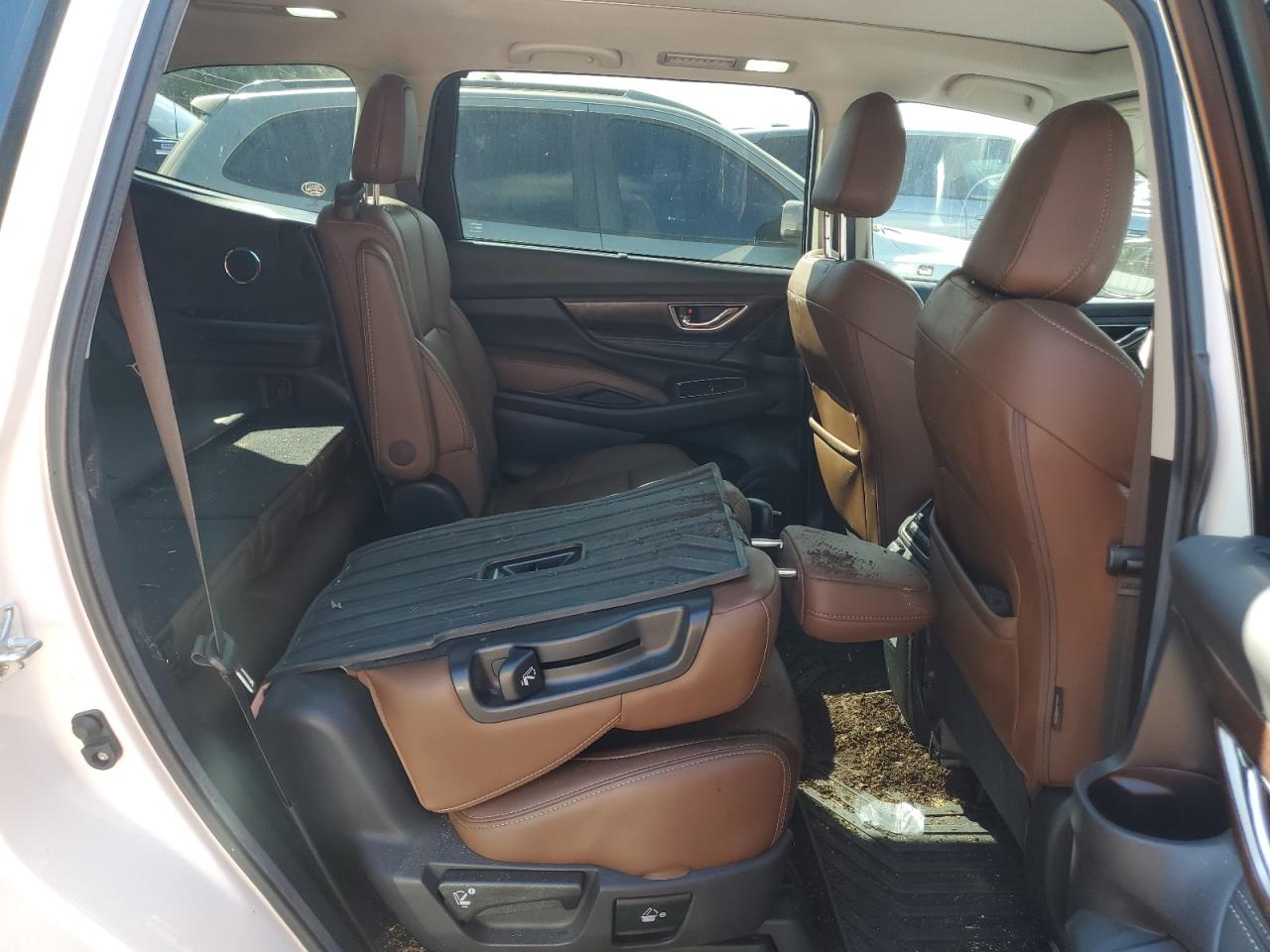 2024 Subaru Ascent Touring Белый vin: 4S4WMAWD1R3418461
