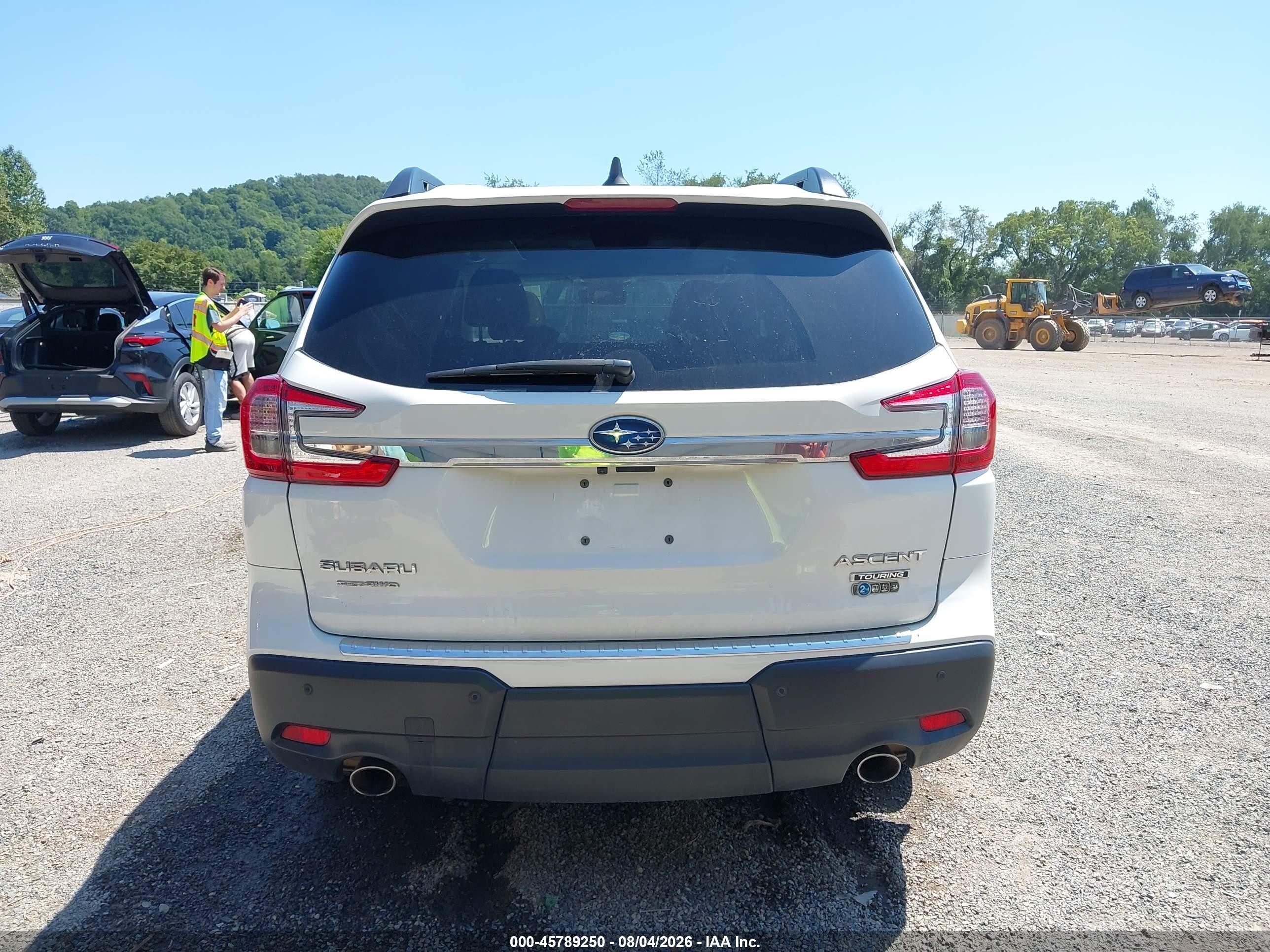 2023 Subaru Ascent Touring 7-passenger White vin: 4S4WMAWD4P3436594