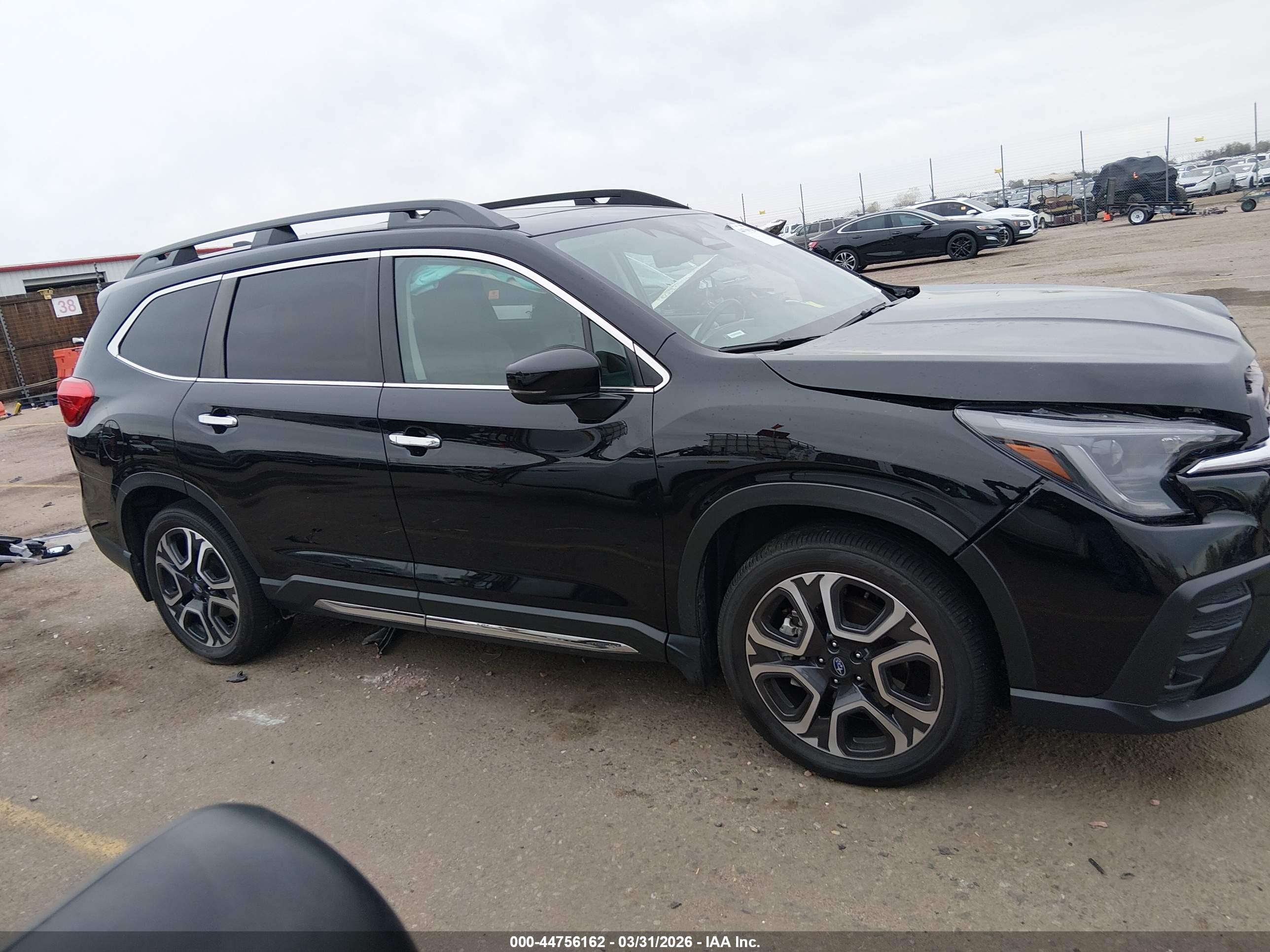 2024 Subaru Ascent Touring 7-passenger Черный vin: 4S4WMAWD4R3464611