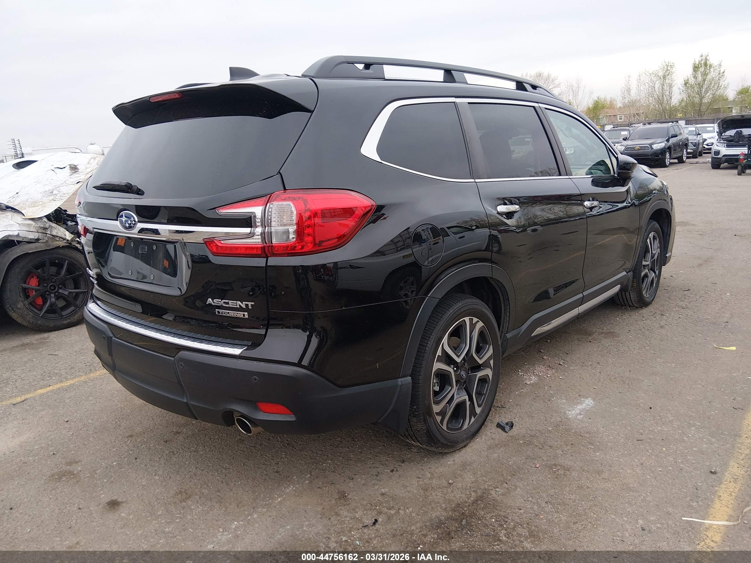 2024 Subaru Ascent Touring 7-passenger Черный vin: 4S4WMAWD4R3464611
