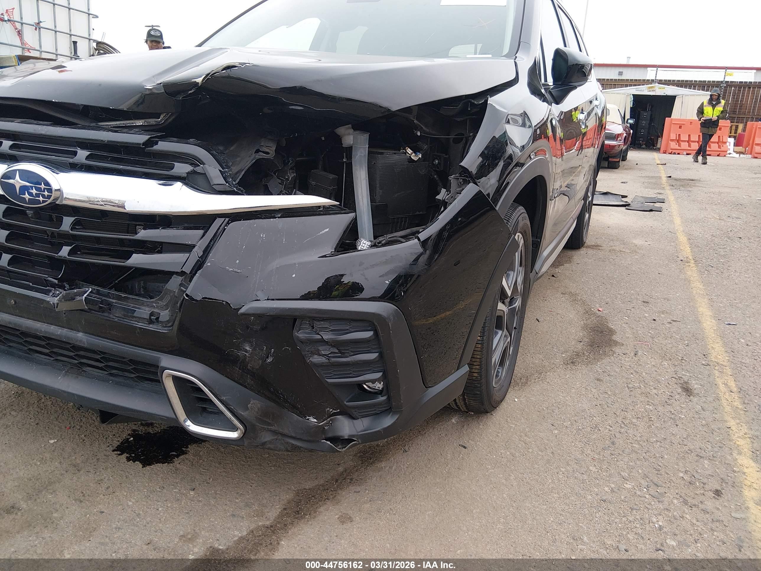 2024 Subaru Ascent Touring 7-passenger Черный vin: 4S4WMAWD4R3464611