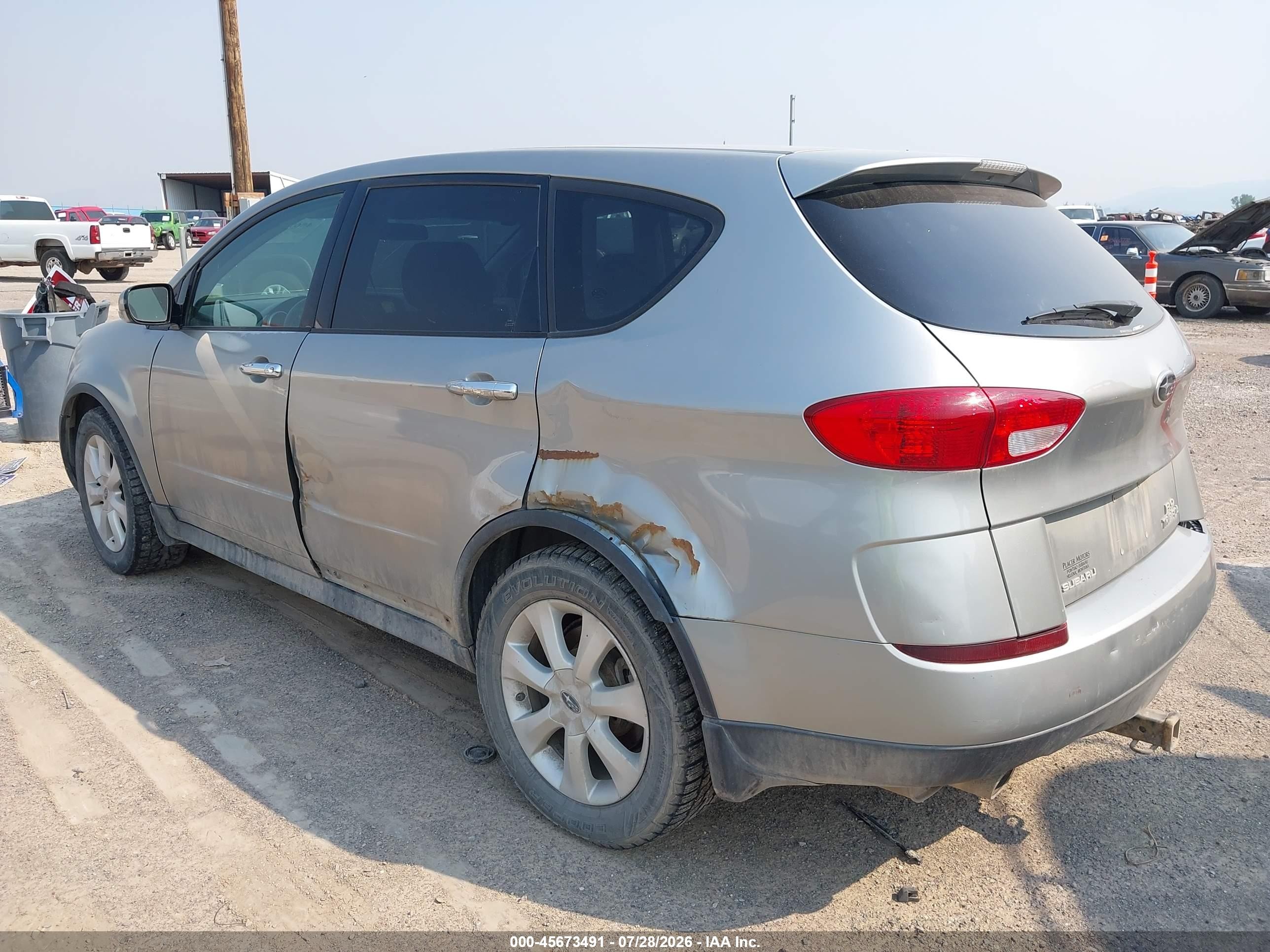 2007 Subaru B9 Tribeca Base 5-passenger Silver vin: 4S4WX82D074411238