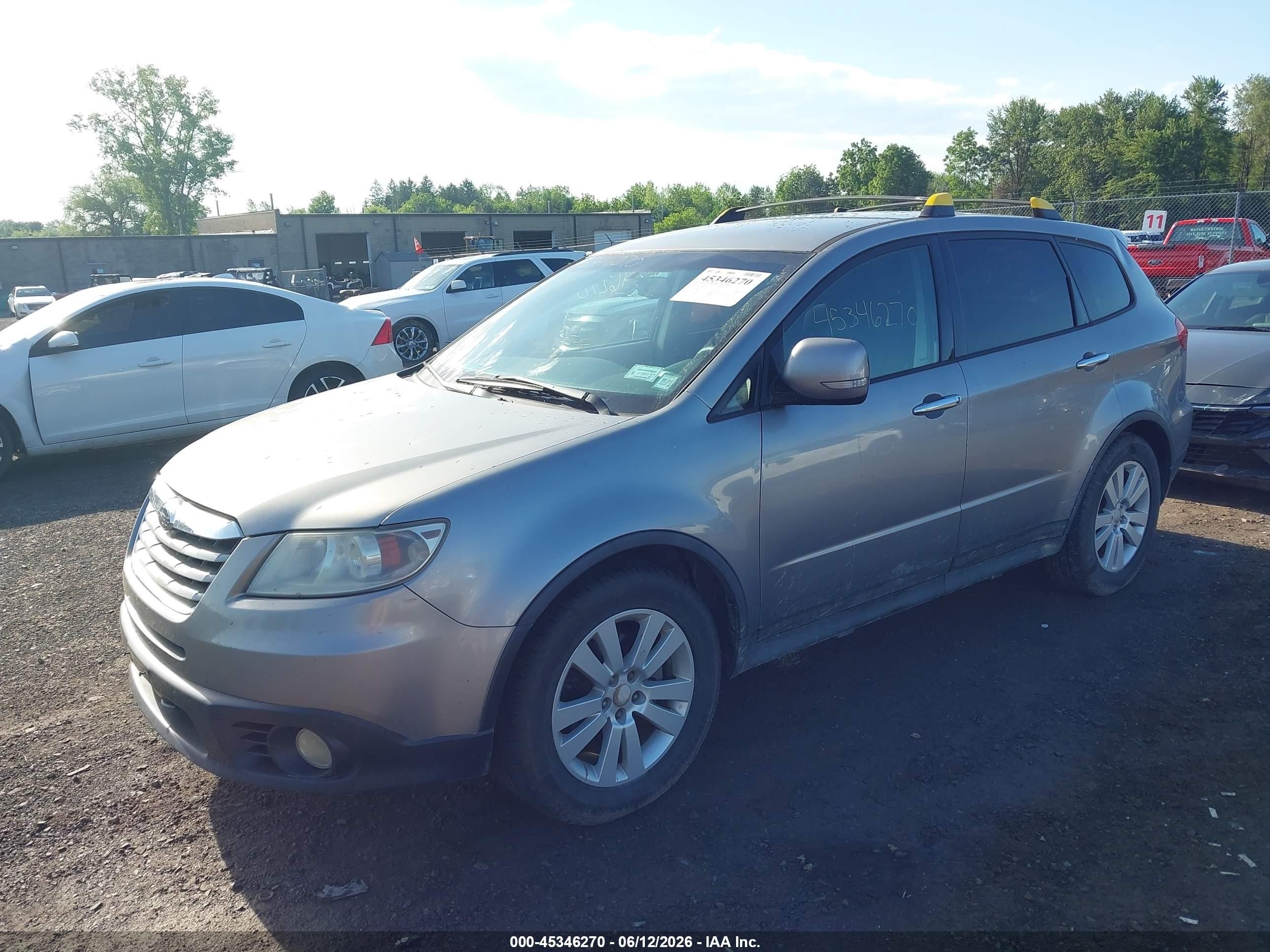 2008 Subaru Tribeca Base 5-passenger Silver vin: 4S4WX91D284401674