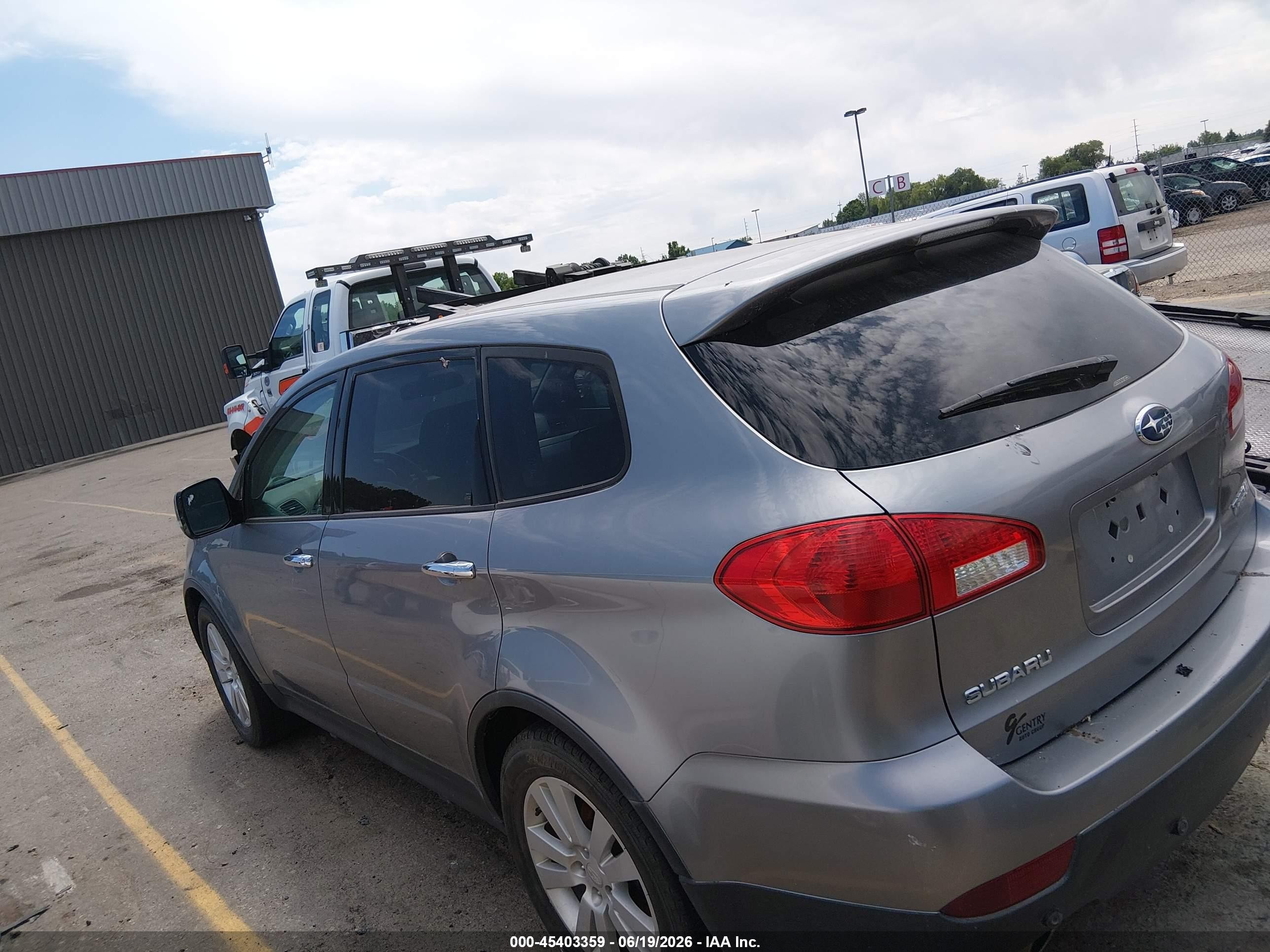 2008 Subaru Tribeca   Gray vin: 4S4WX91D284402405