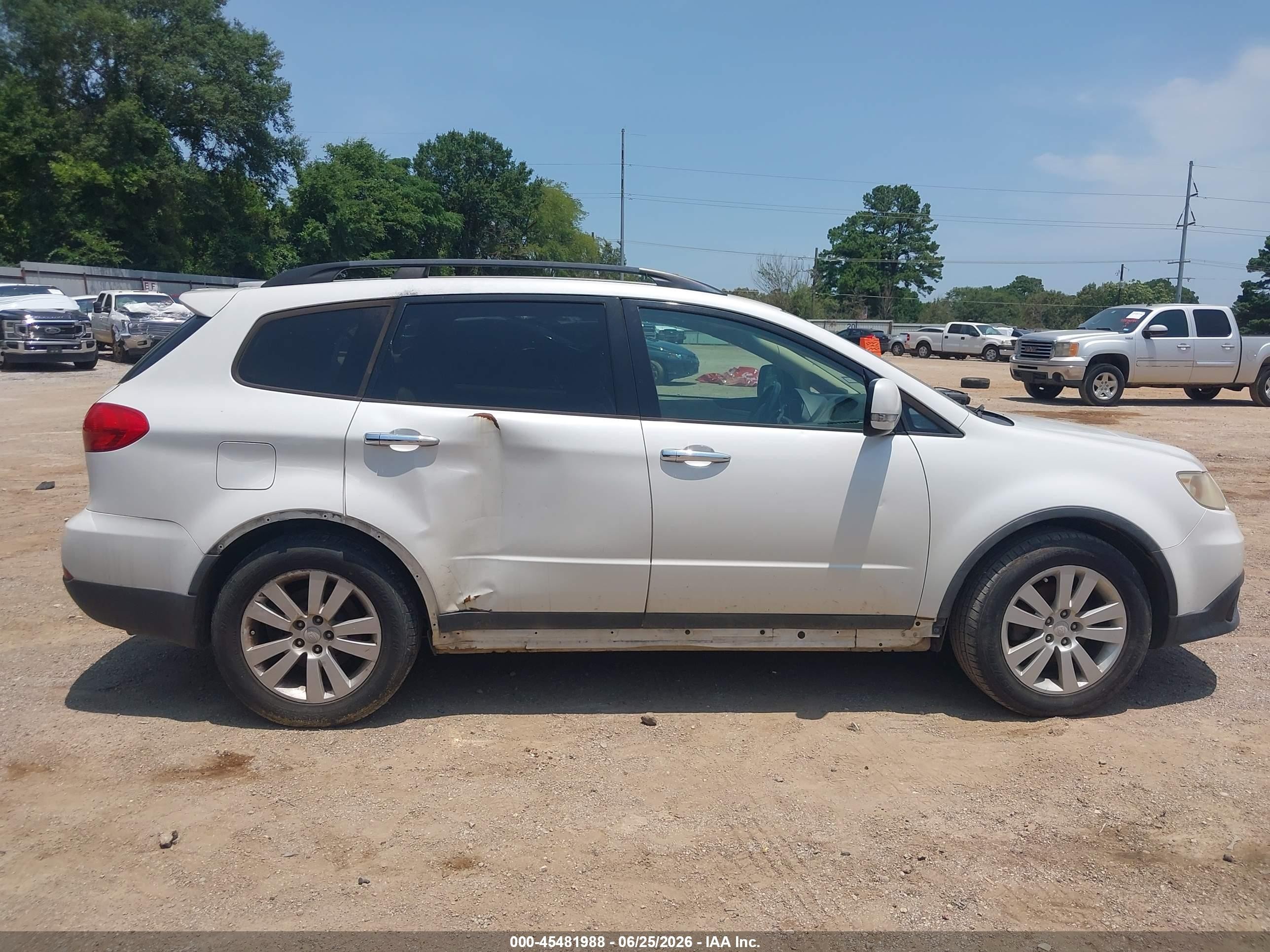 2008 Subaru Tribeca Limited 5-passenger White vin: 4S4WX92D184420179